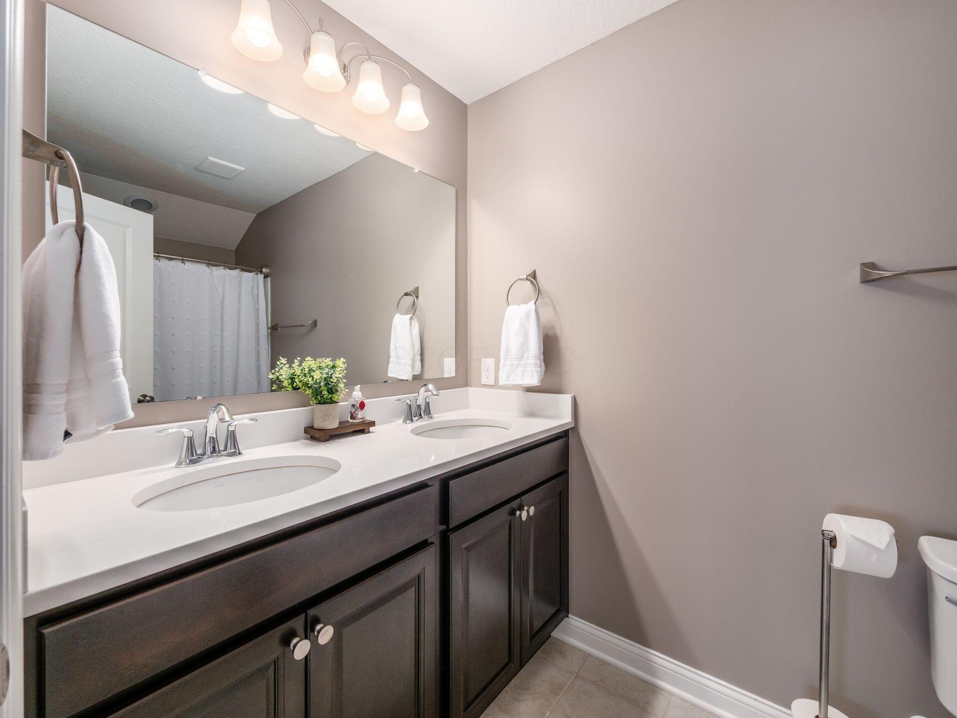 6862 Morningside Heights Place