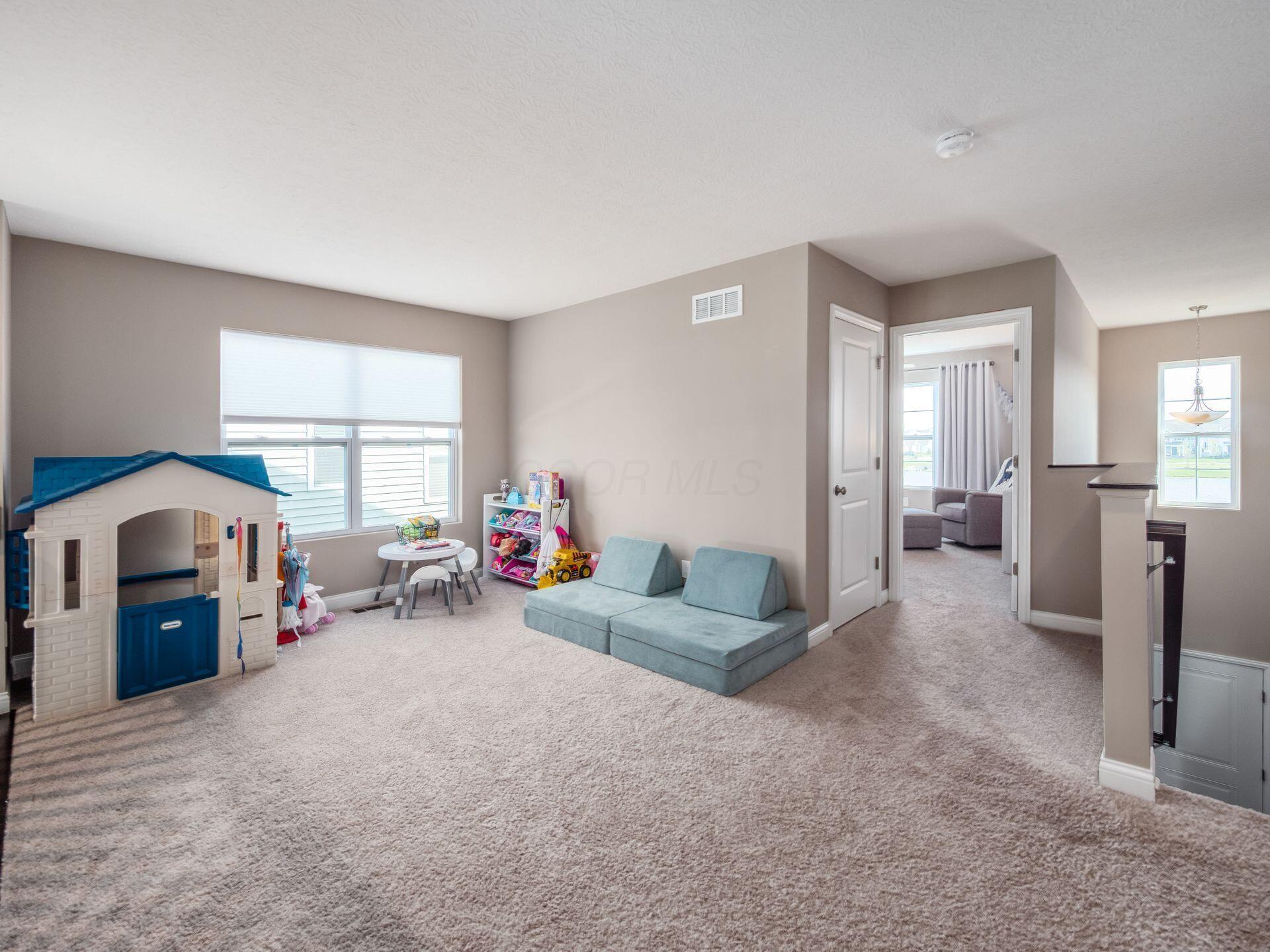 6862 Morningside Heights Place