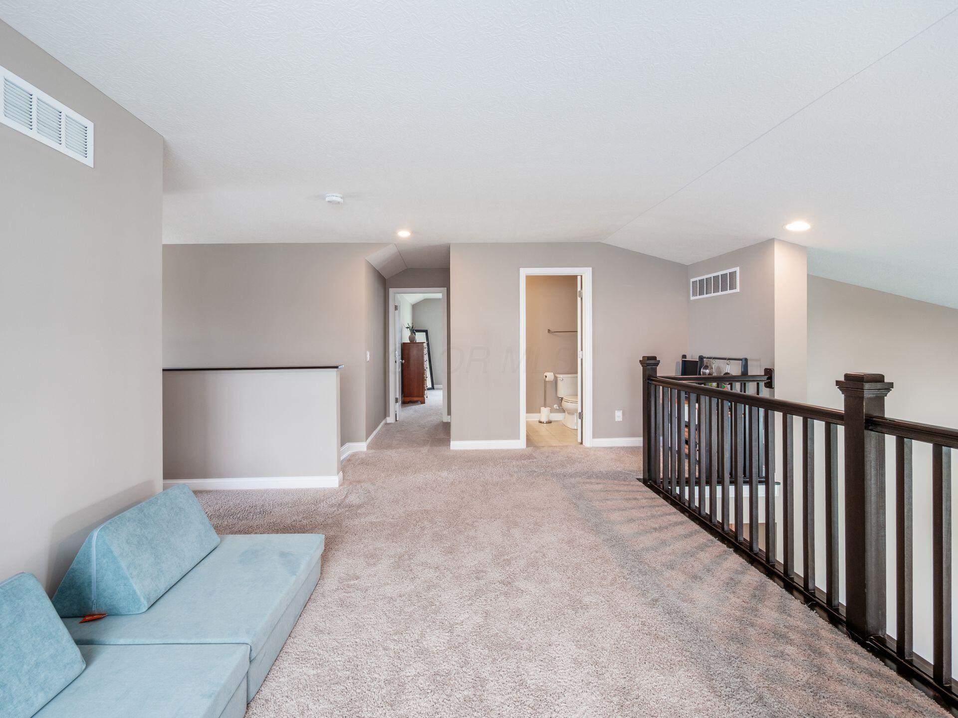 6862 Morningside Heights Place