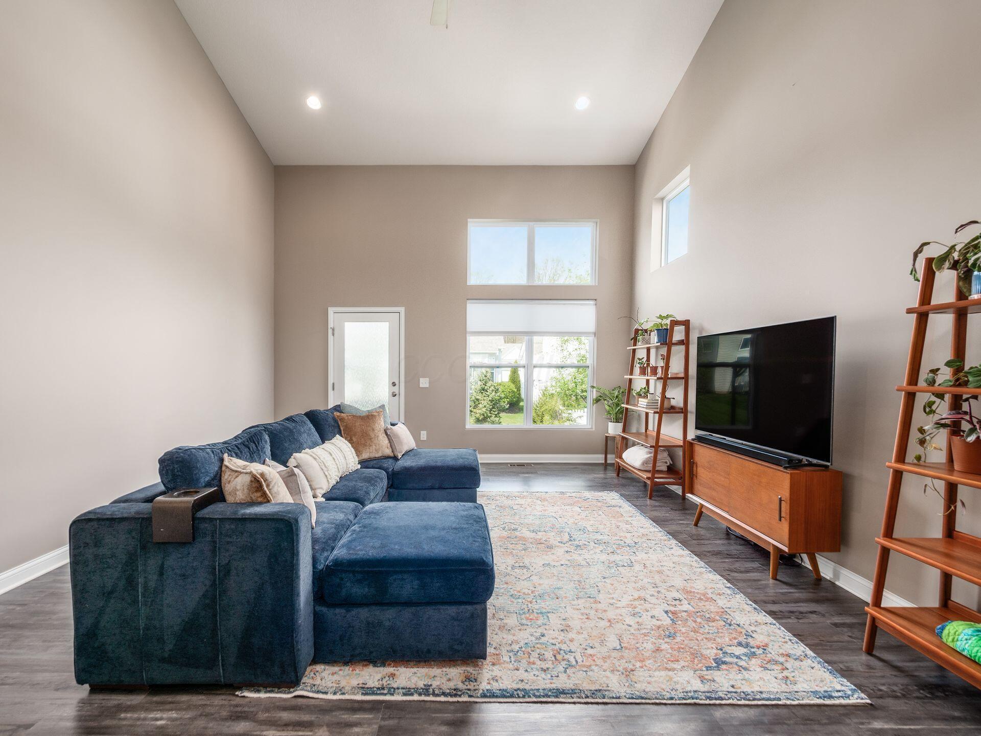 6862 Morningside Heights Place