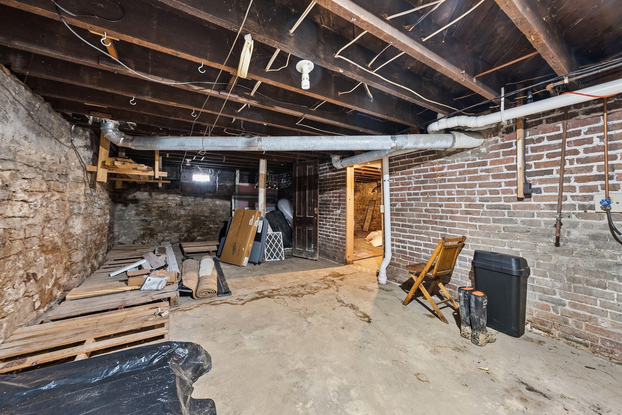 561 Wilson Avenue