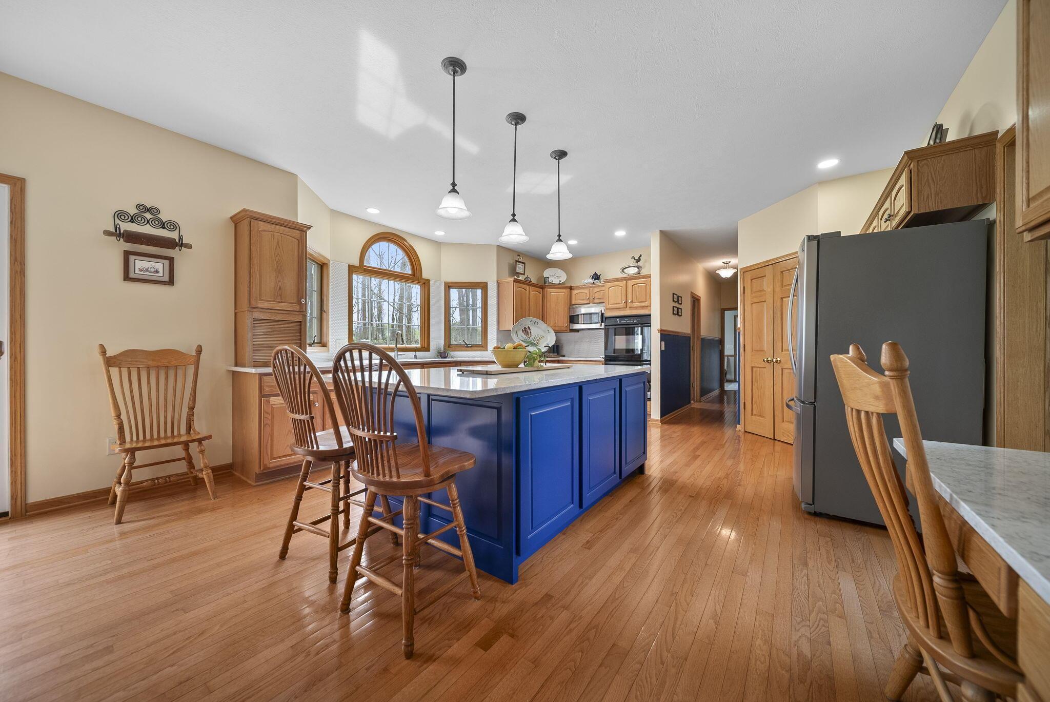 3763 Maxwell Road