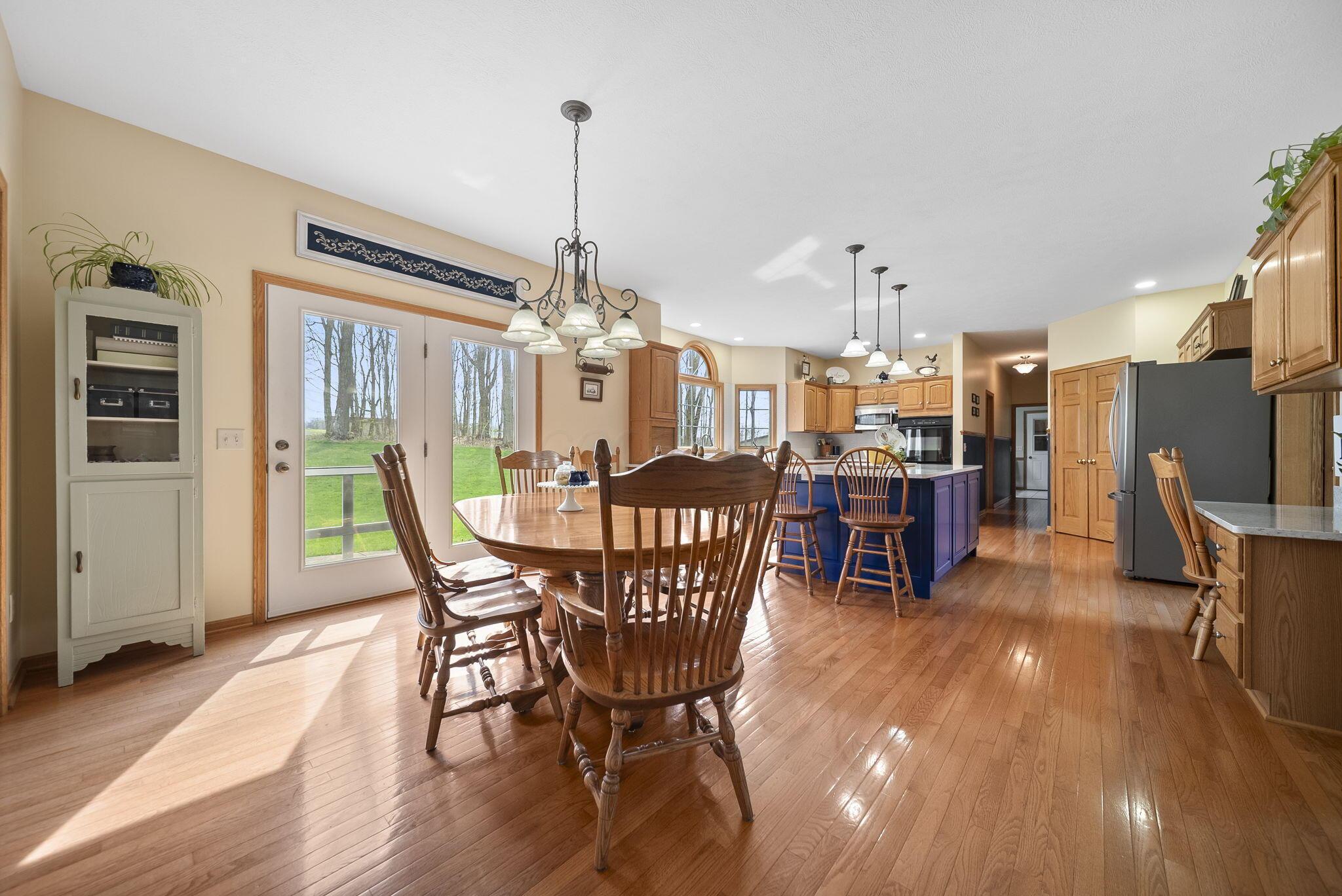3763 Maxwell Road