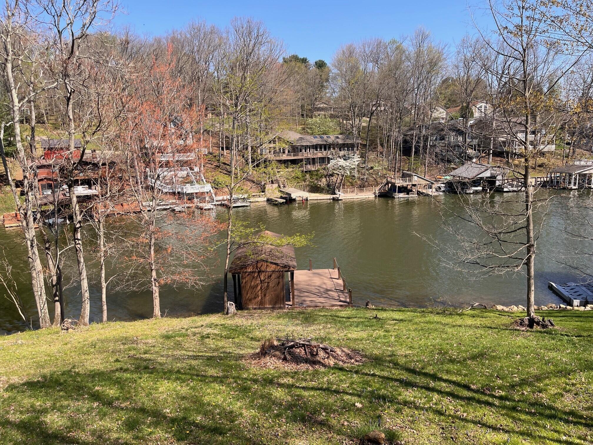 503 Greenacre Circle