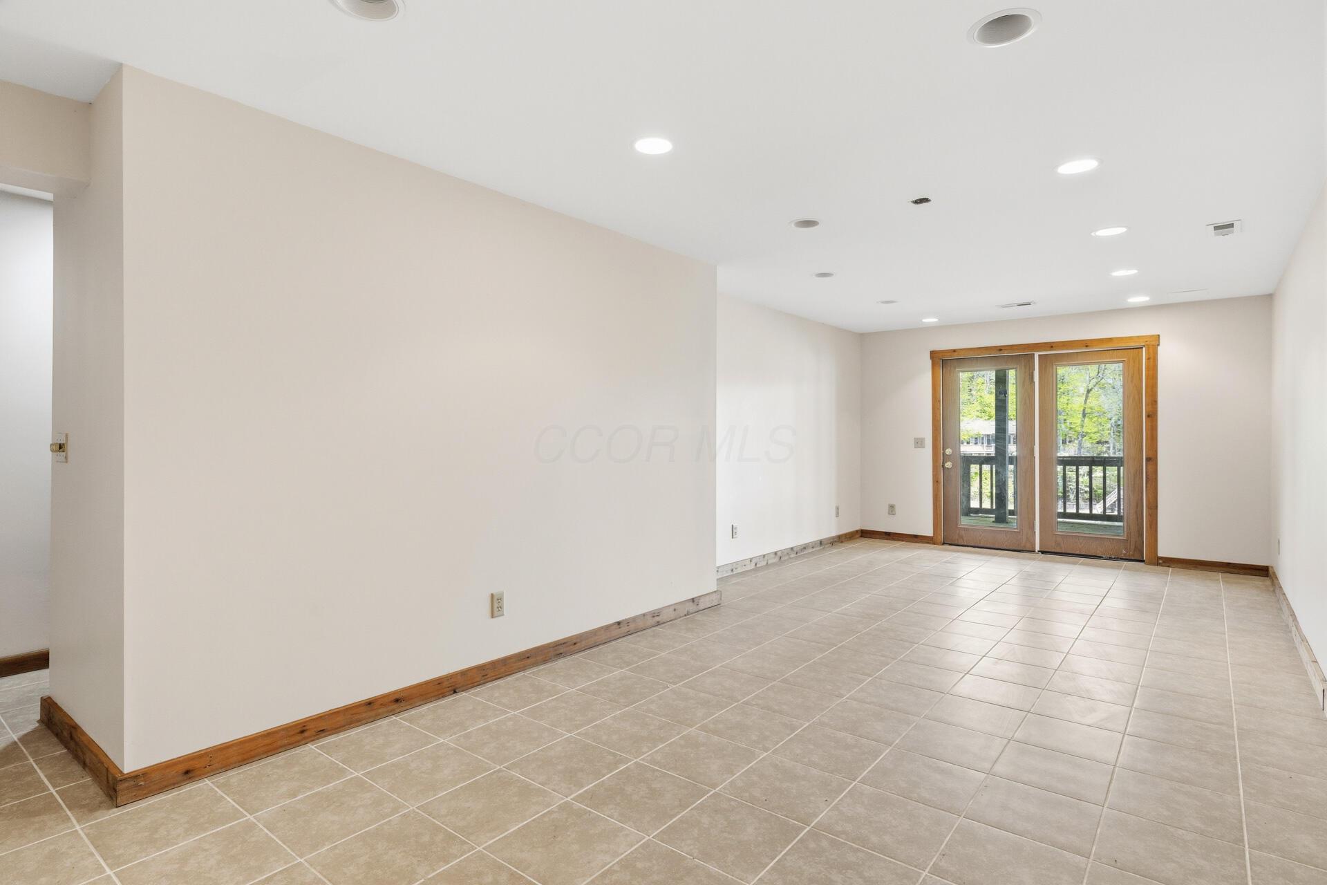 503 Greenacre Circle