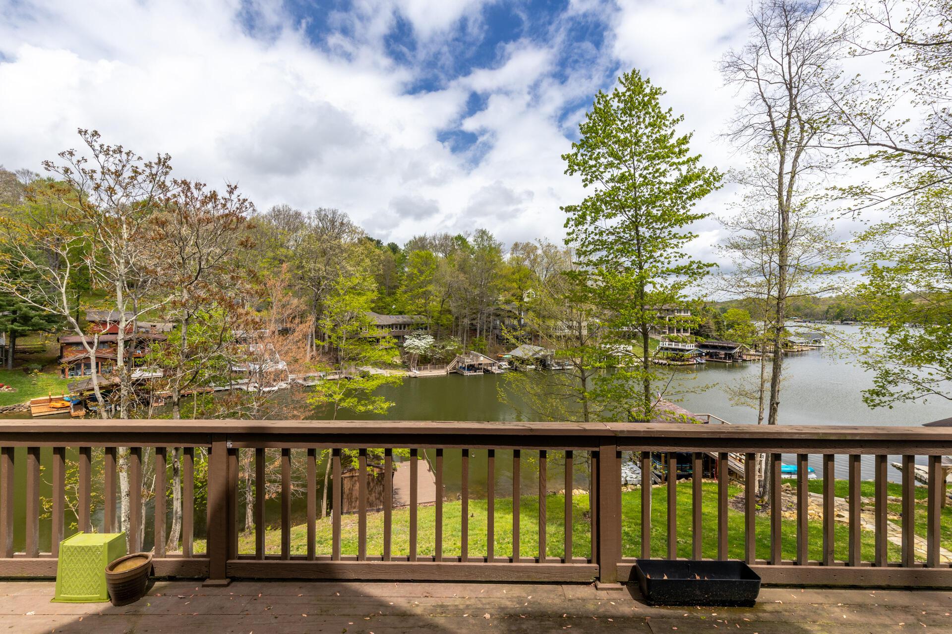 503 Greenacre Circle