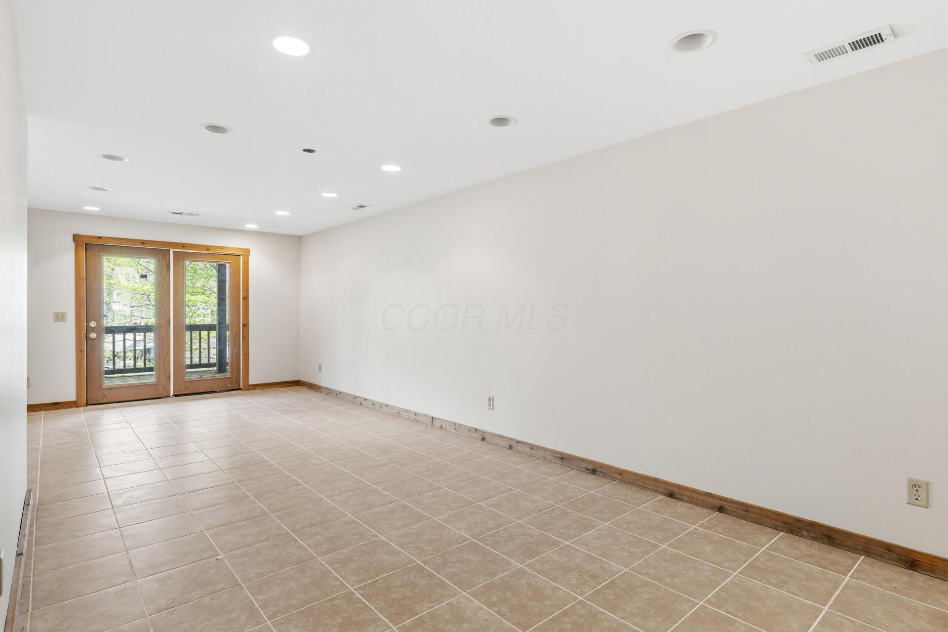 503 Greenacre Circle