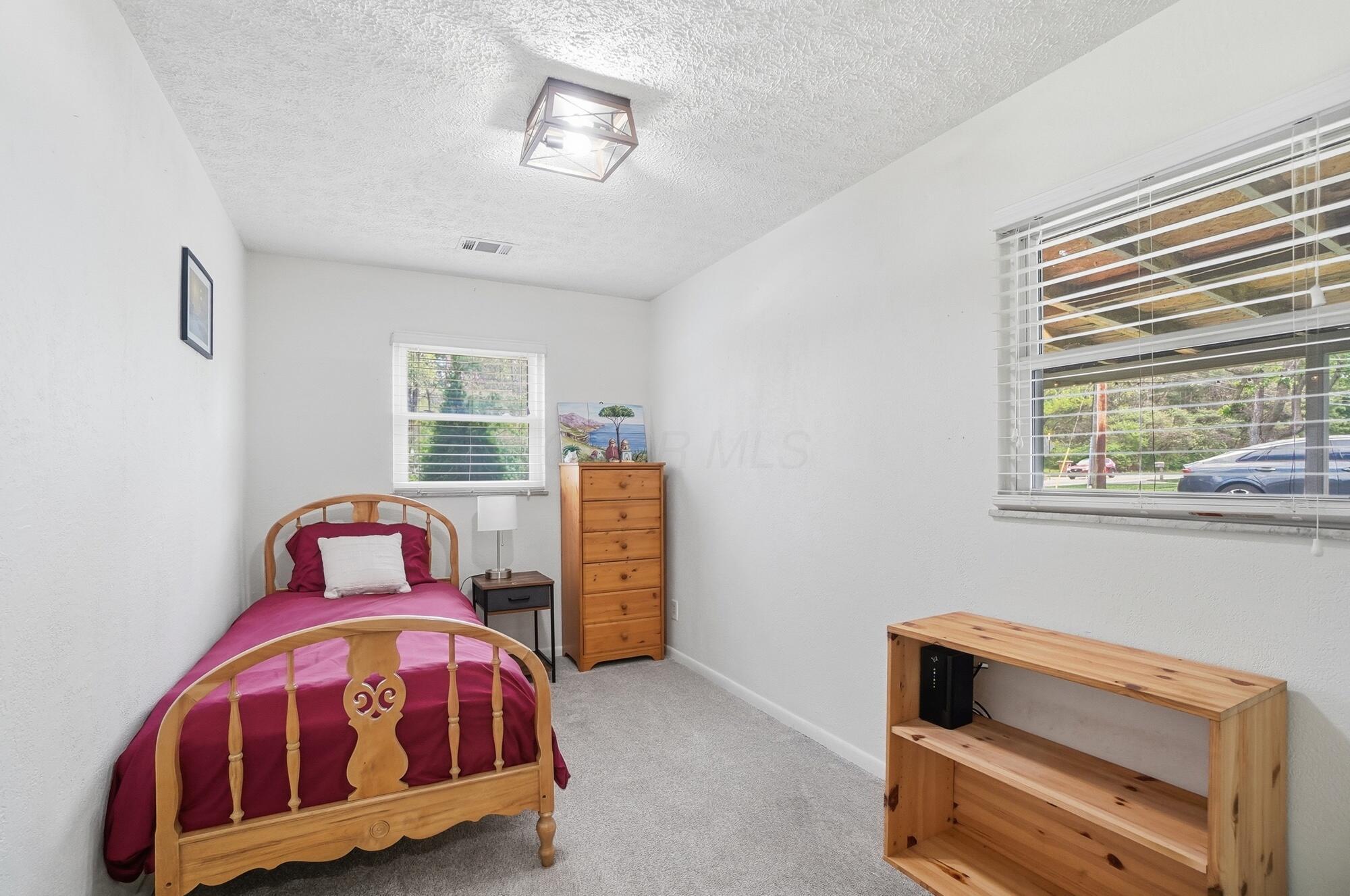 60 Savern Place