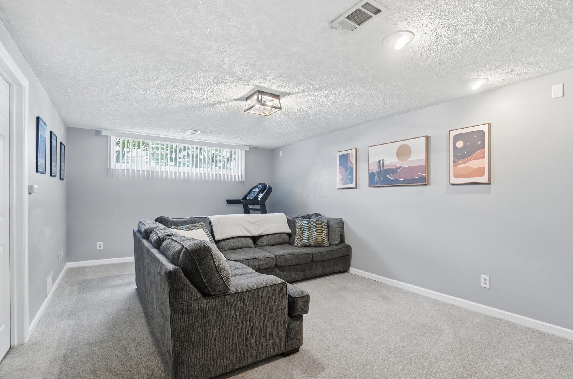 60 Savern Place