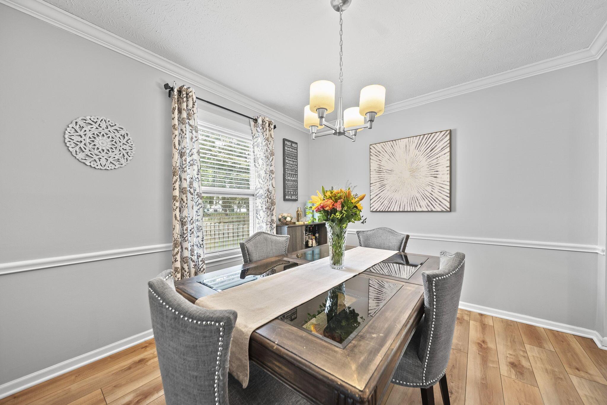 3851 Saddlebrook Court