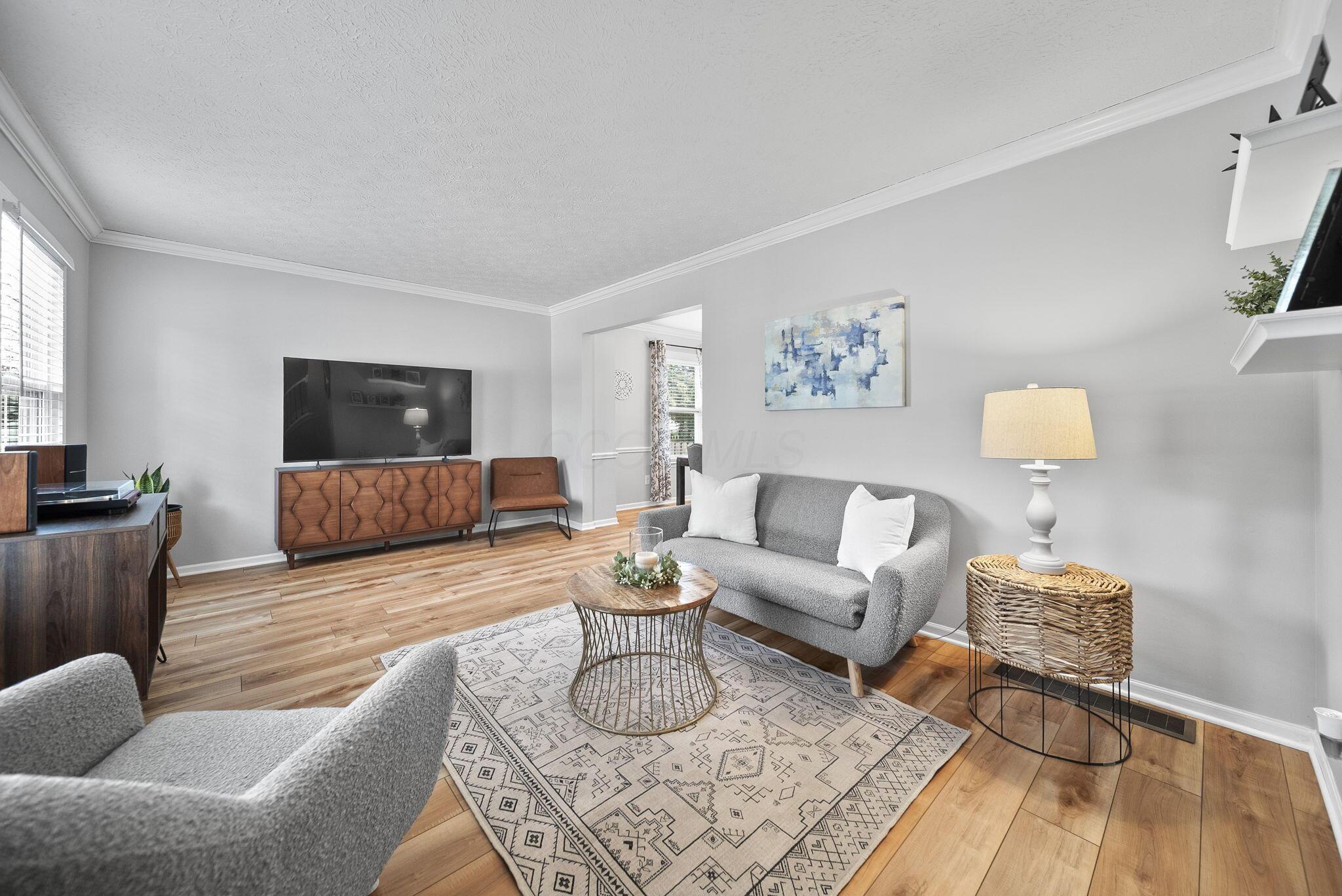 3851 Saddlebrook Court