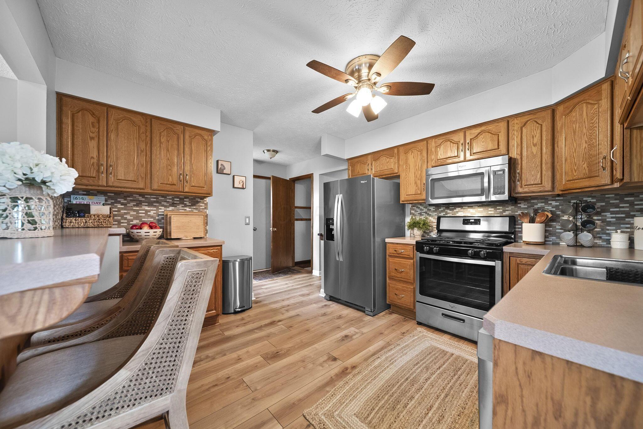 3851 Saddlebrook Court