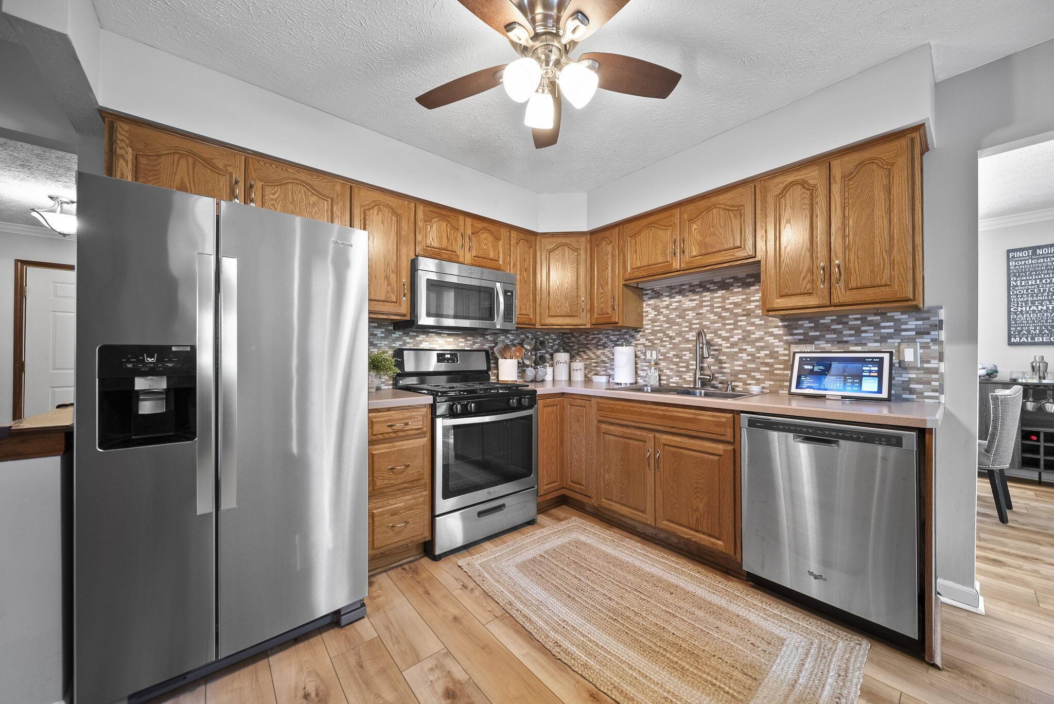 3851 Saddlebrook Court