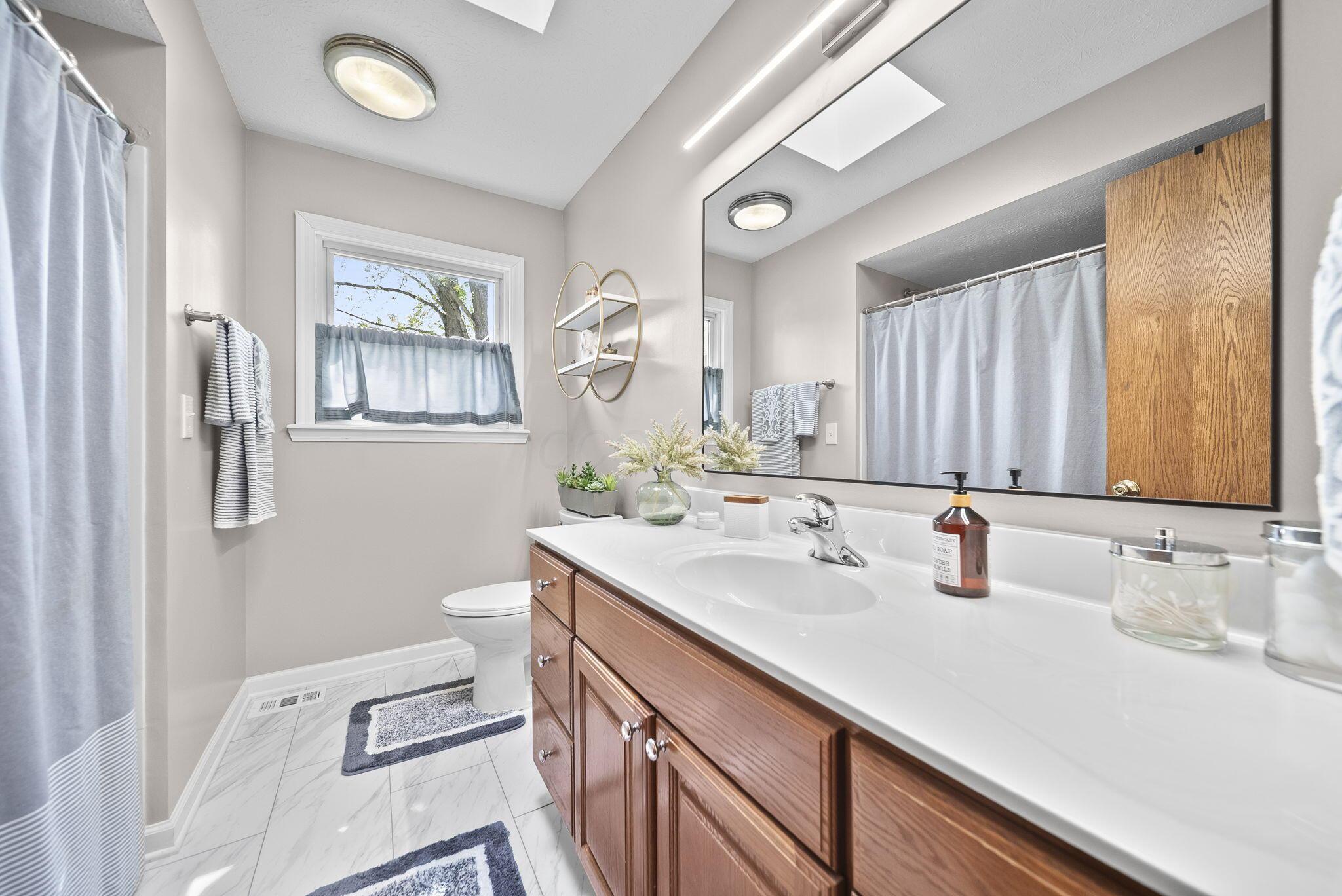 3851 Saddlebrook Court