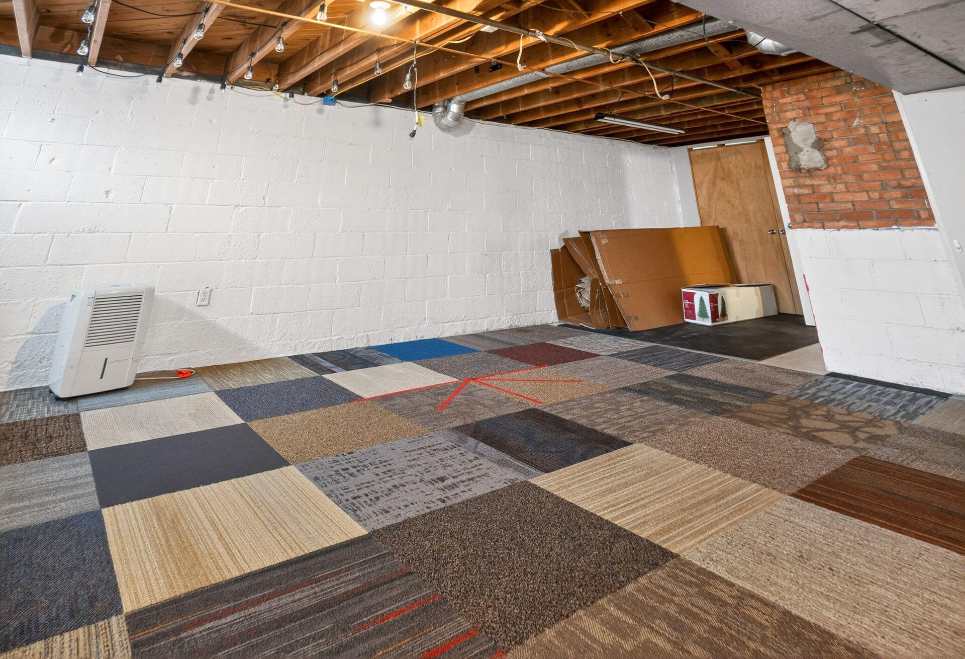 4065 Indianola Avenue, 2A