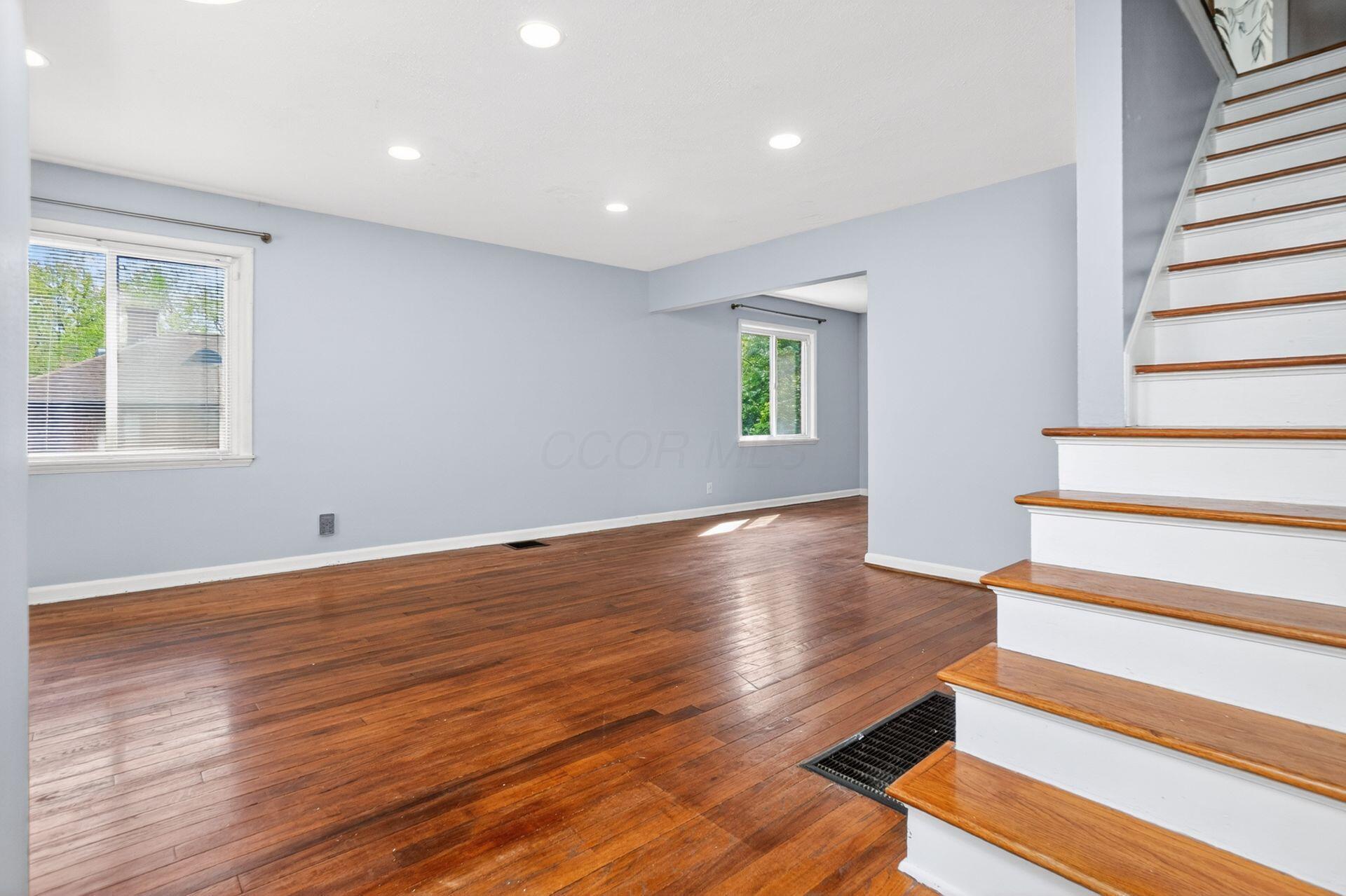 4065 Indianola Avenue, 2A