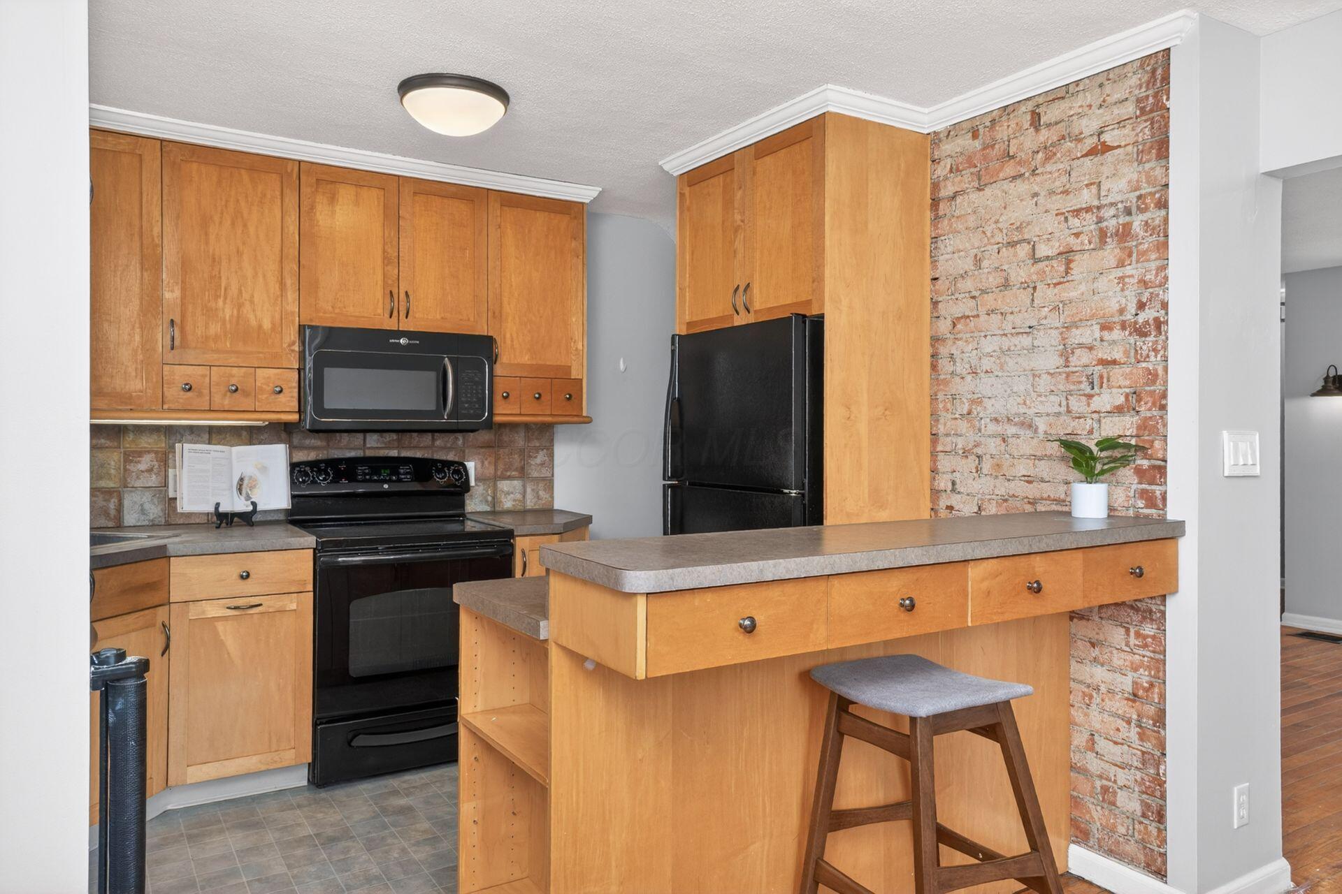 4065 Indianola Avenue, 2A