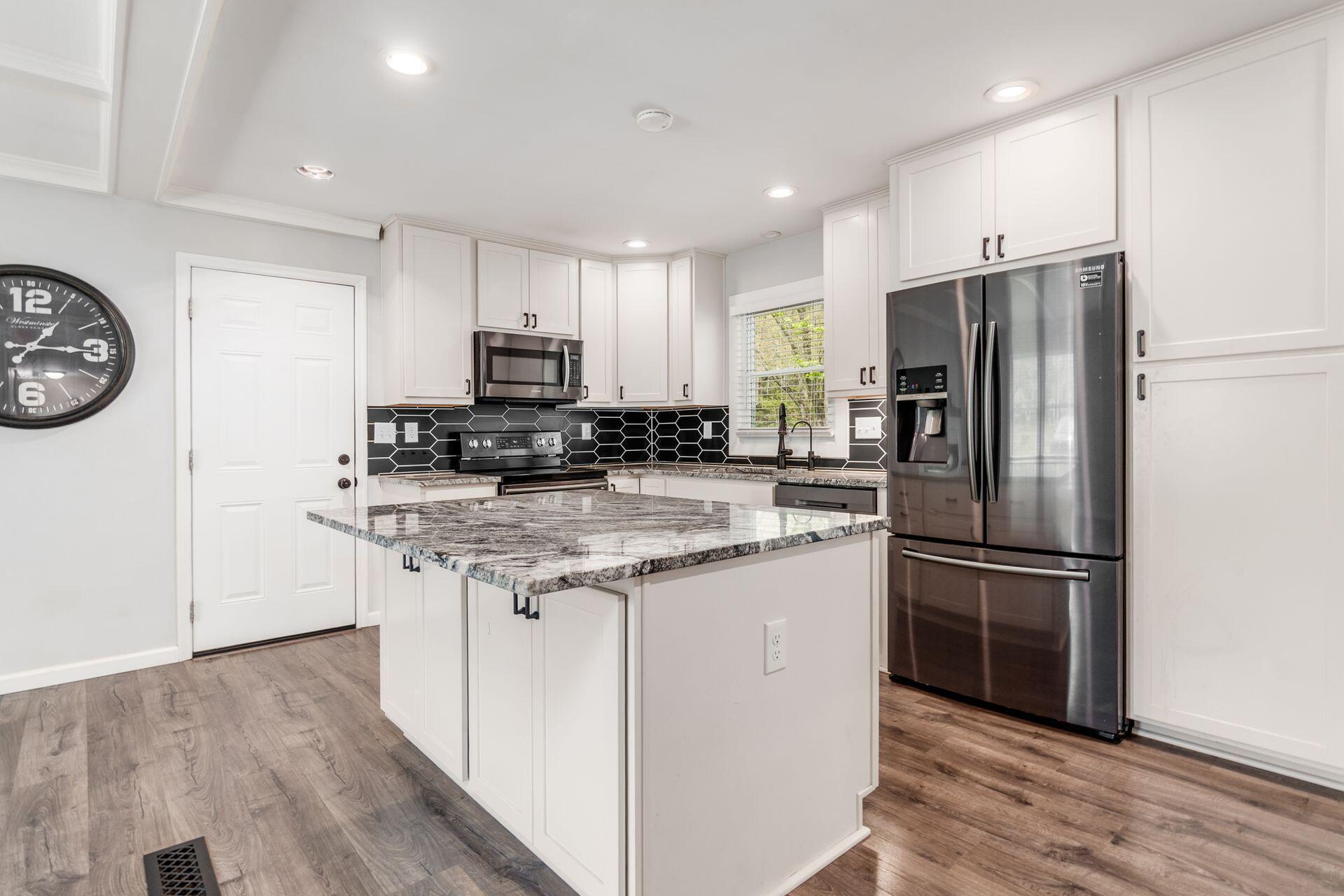 15715 E State Route 37