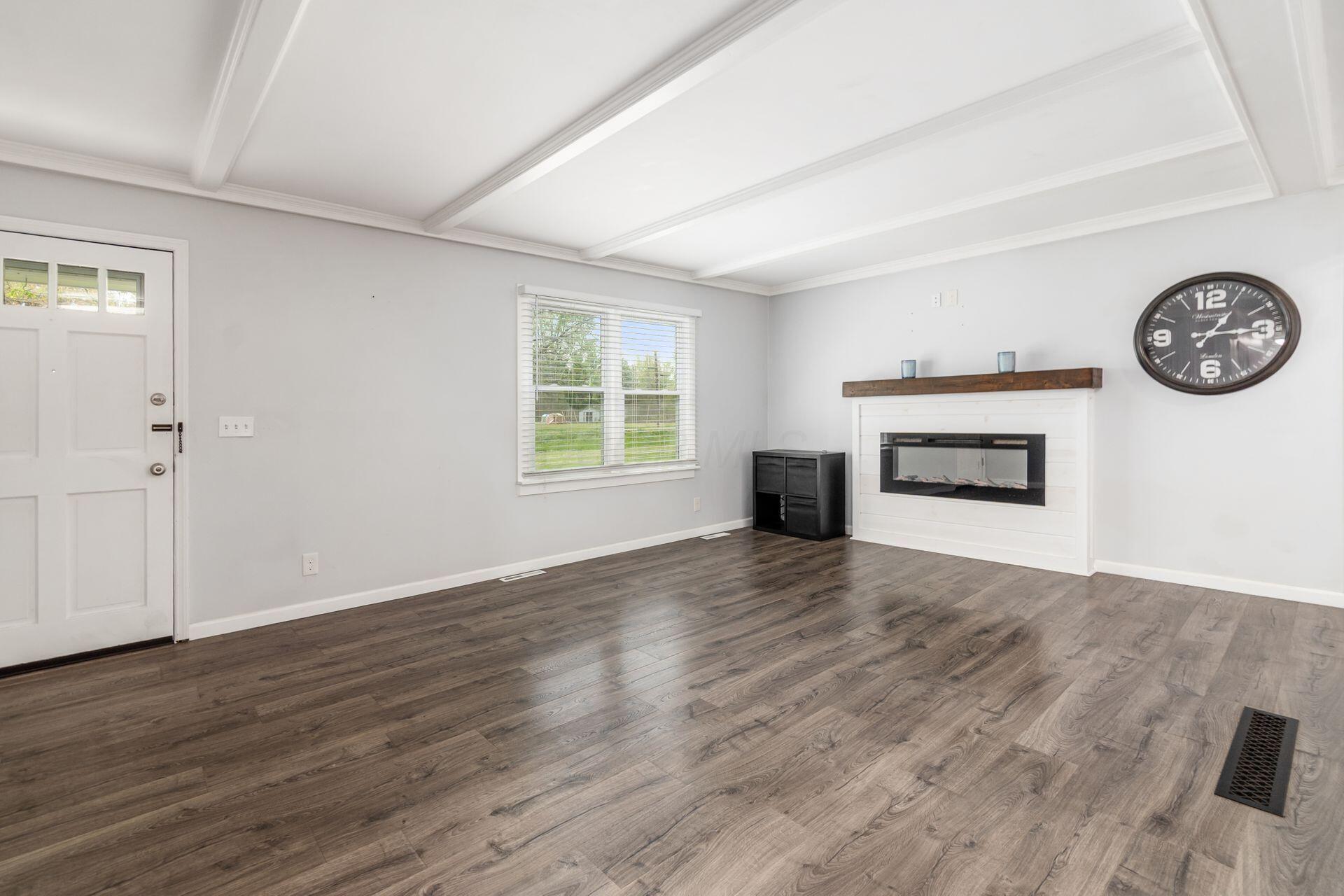 15715 E State Route 37