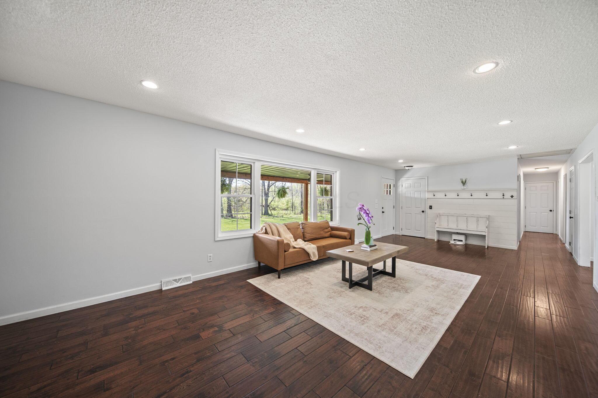 545 N County Line Road