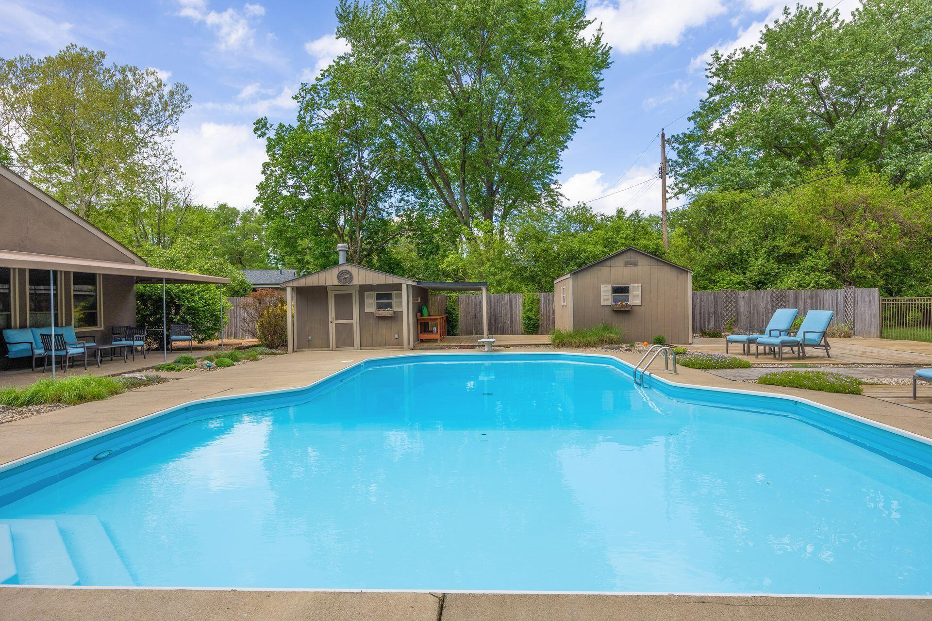 4994 Henderson Heights Road