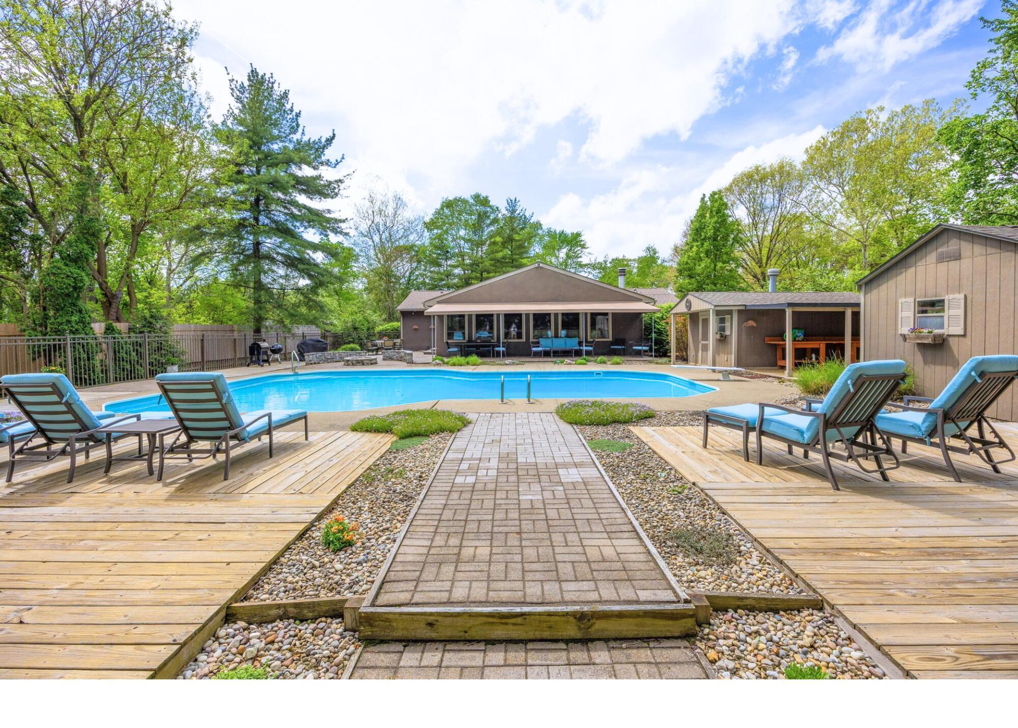 4994 Henderson Heights Road