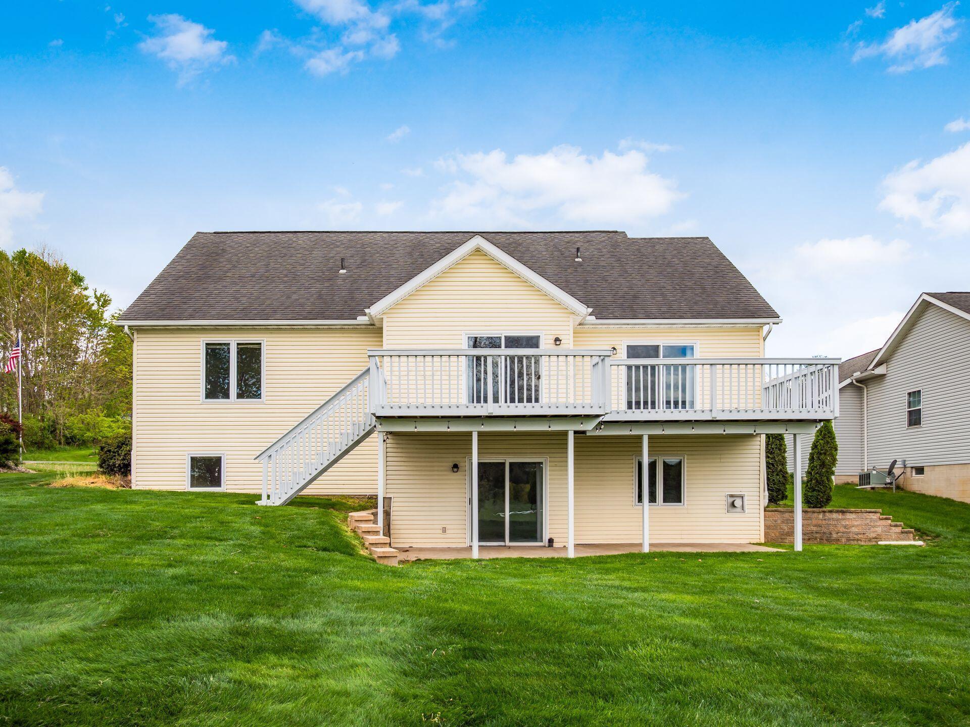 868 Fairway Drive