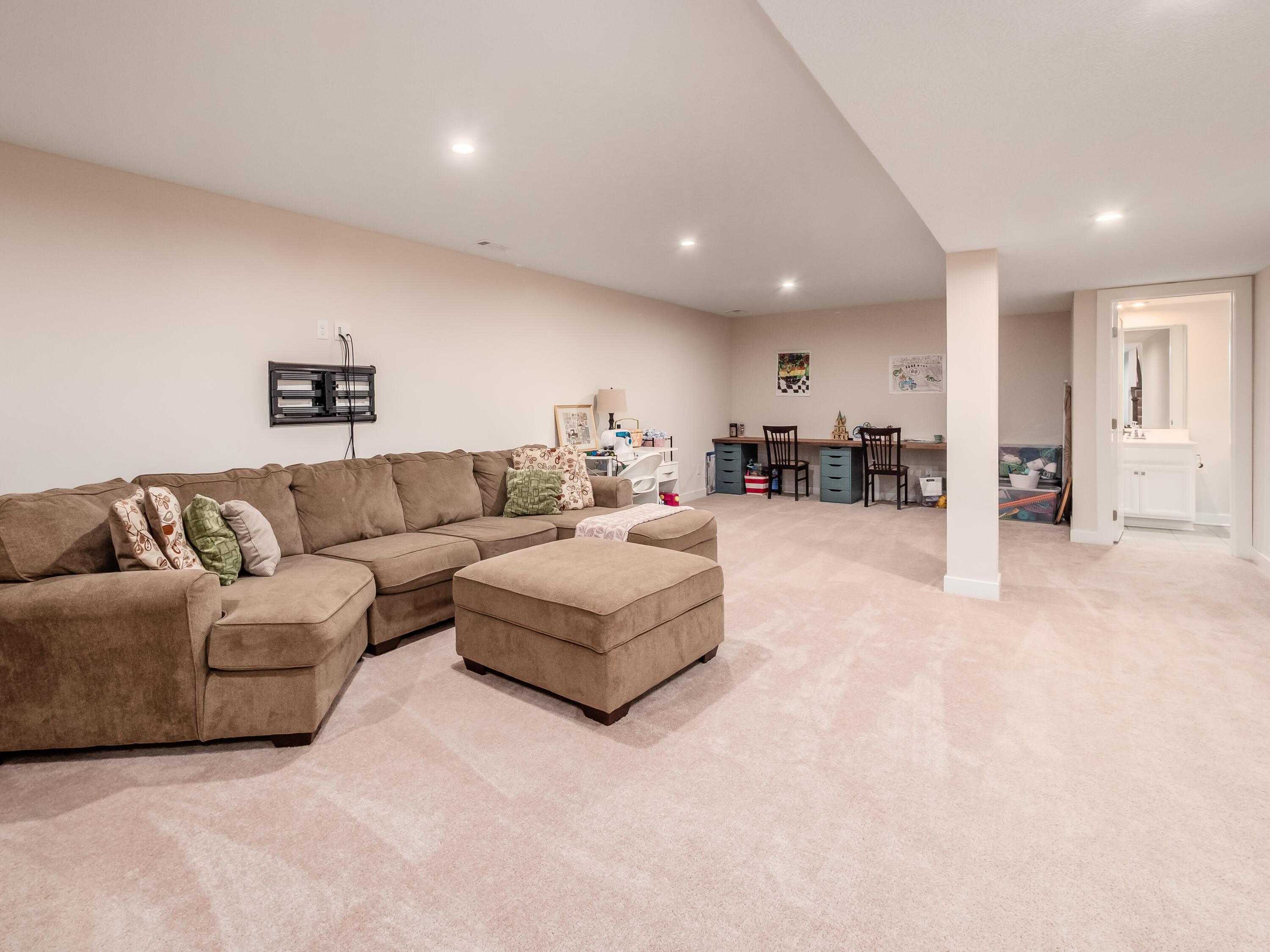 1400 Redtop Court
