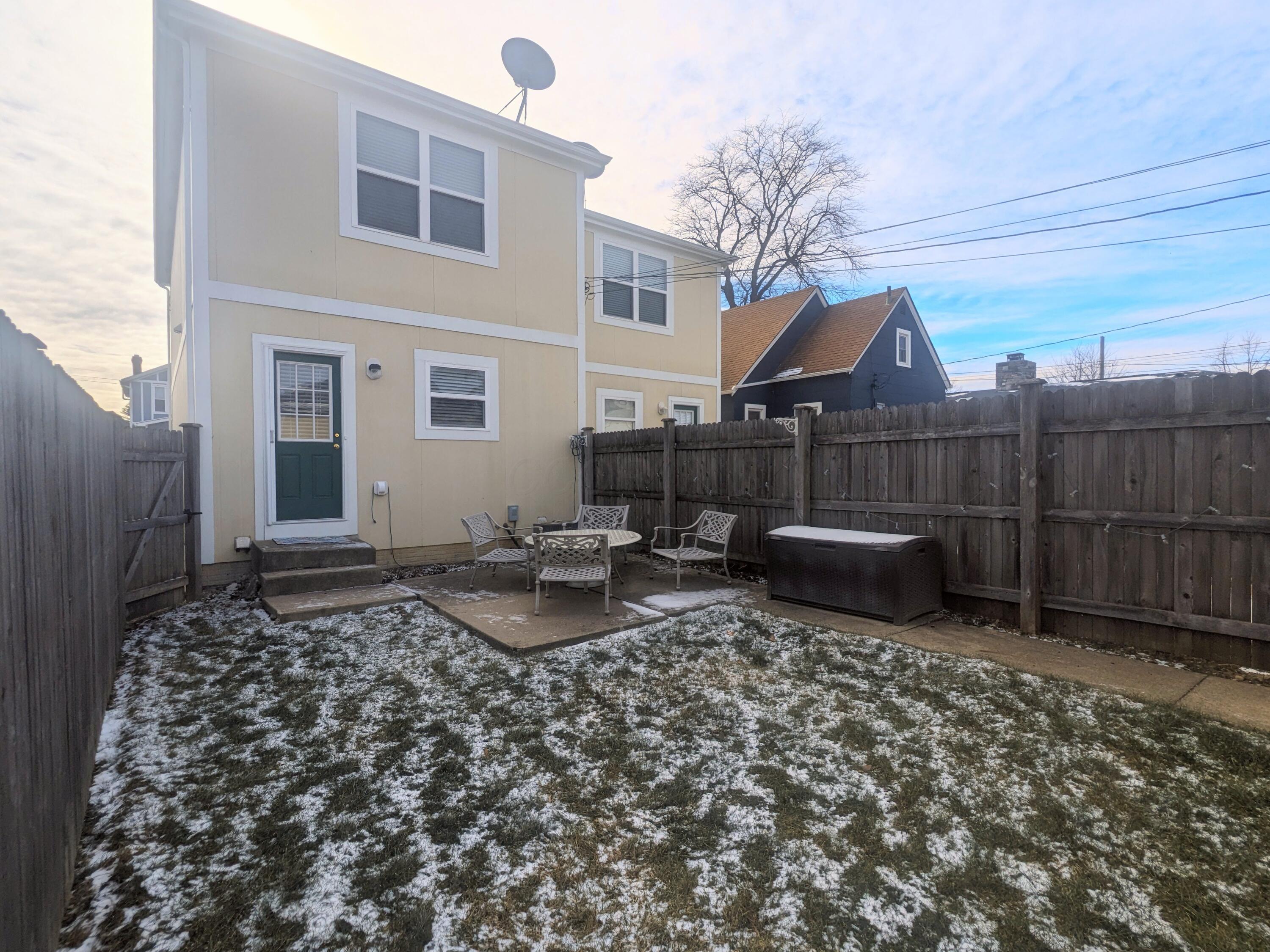 498 E Kossuth Street