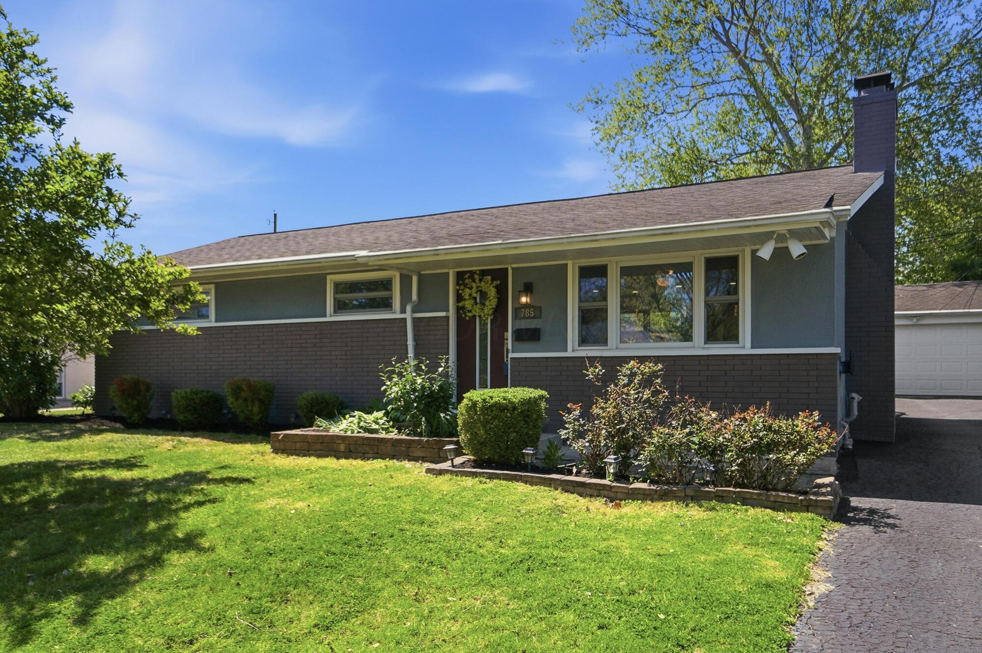 785 Island Court