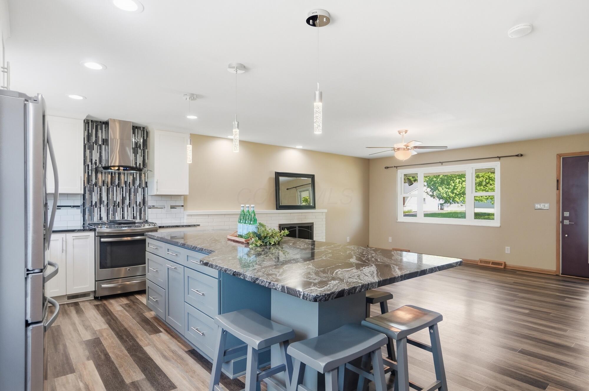785 Island Court