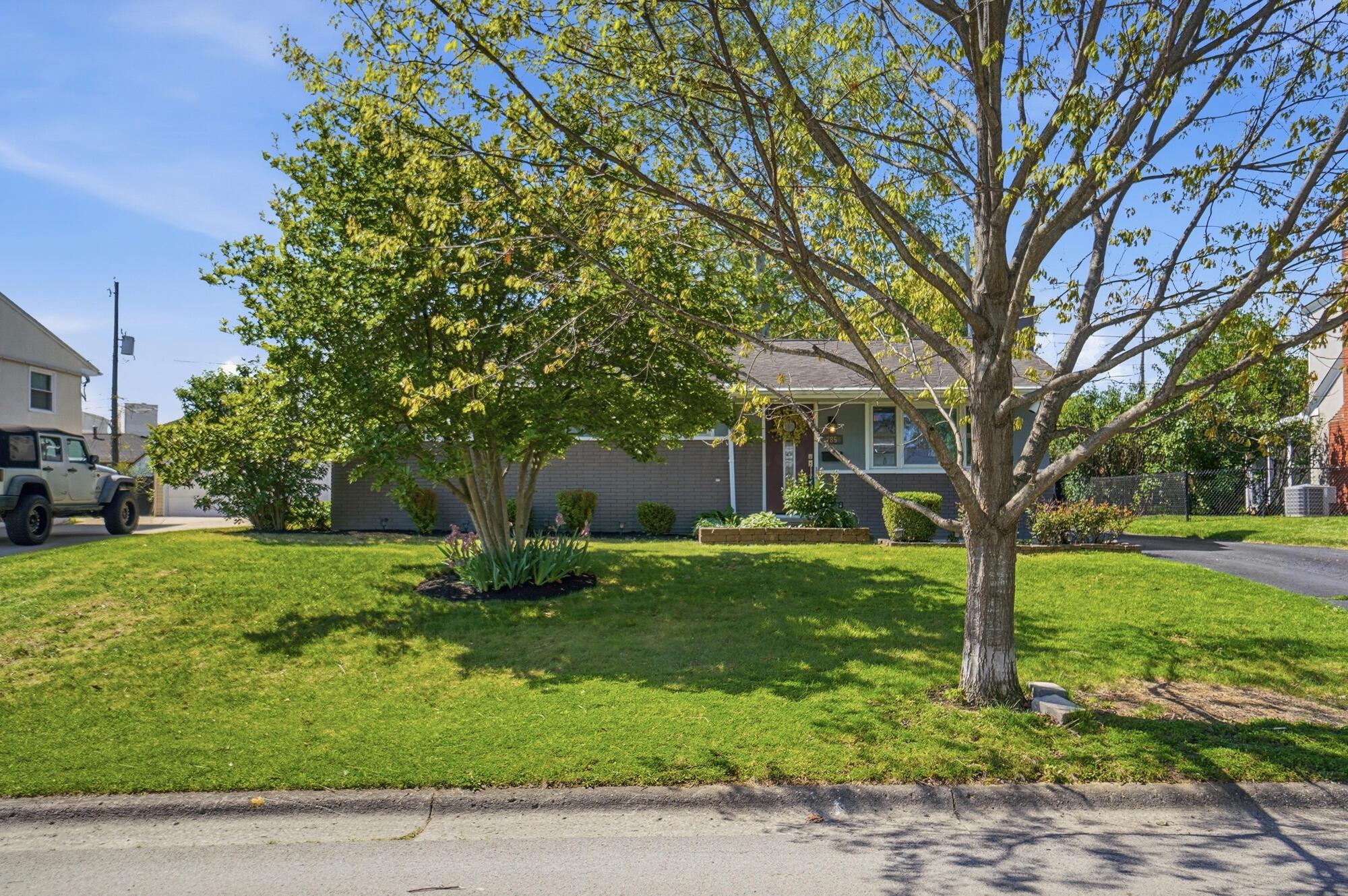 785 Island Court