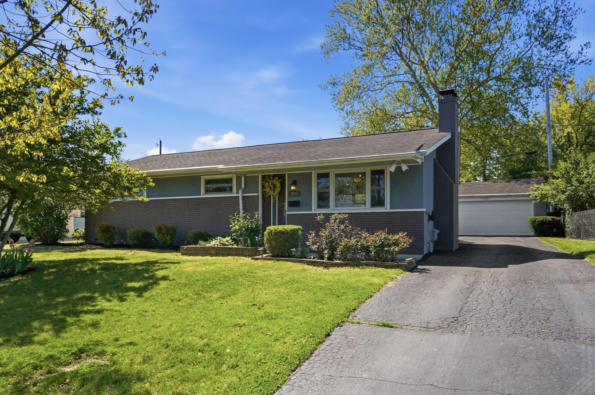 785 Island Court