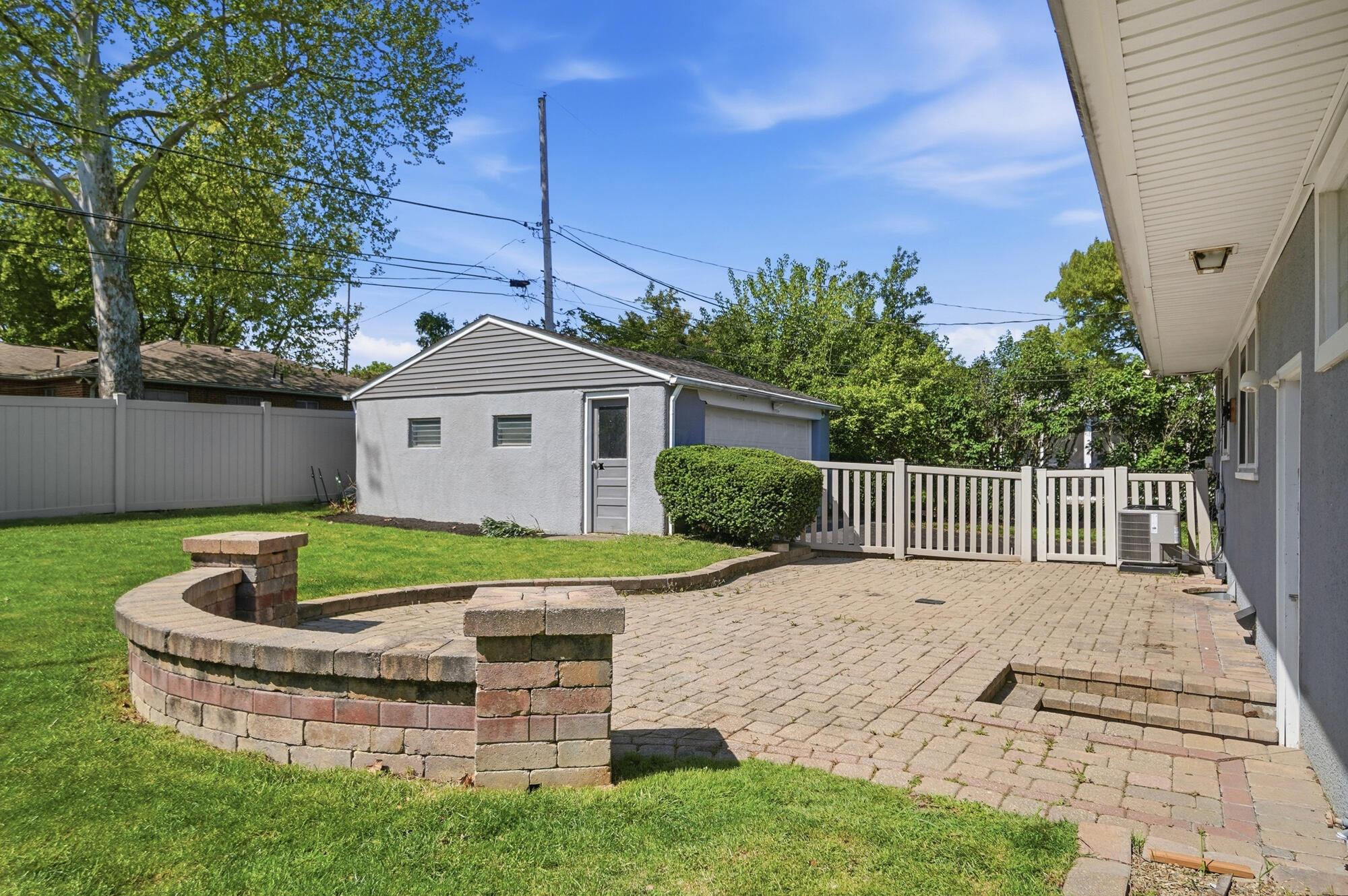 785 Island Court