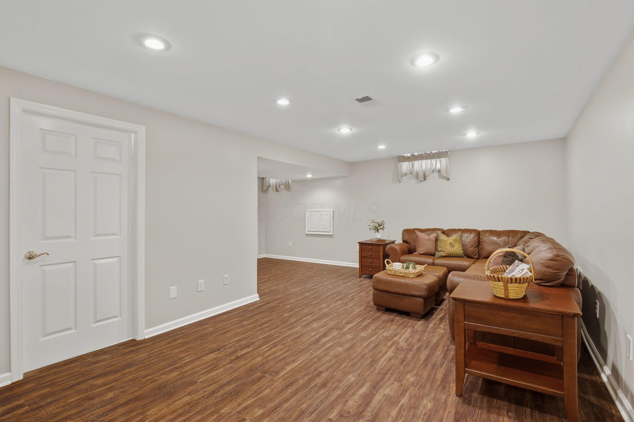 1067 Weatherwood Court