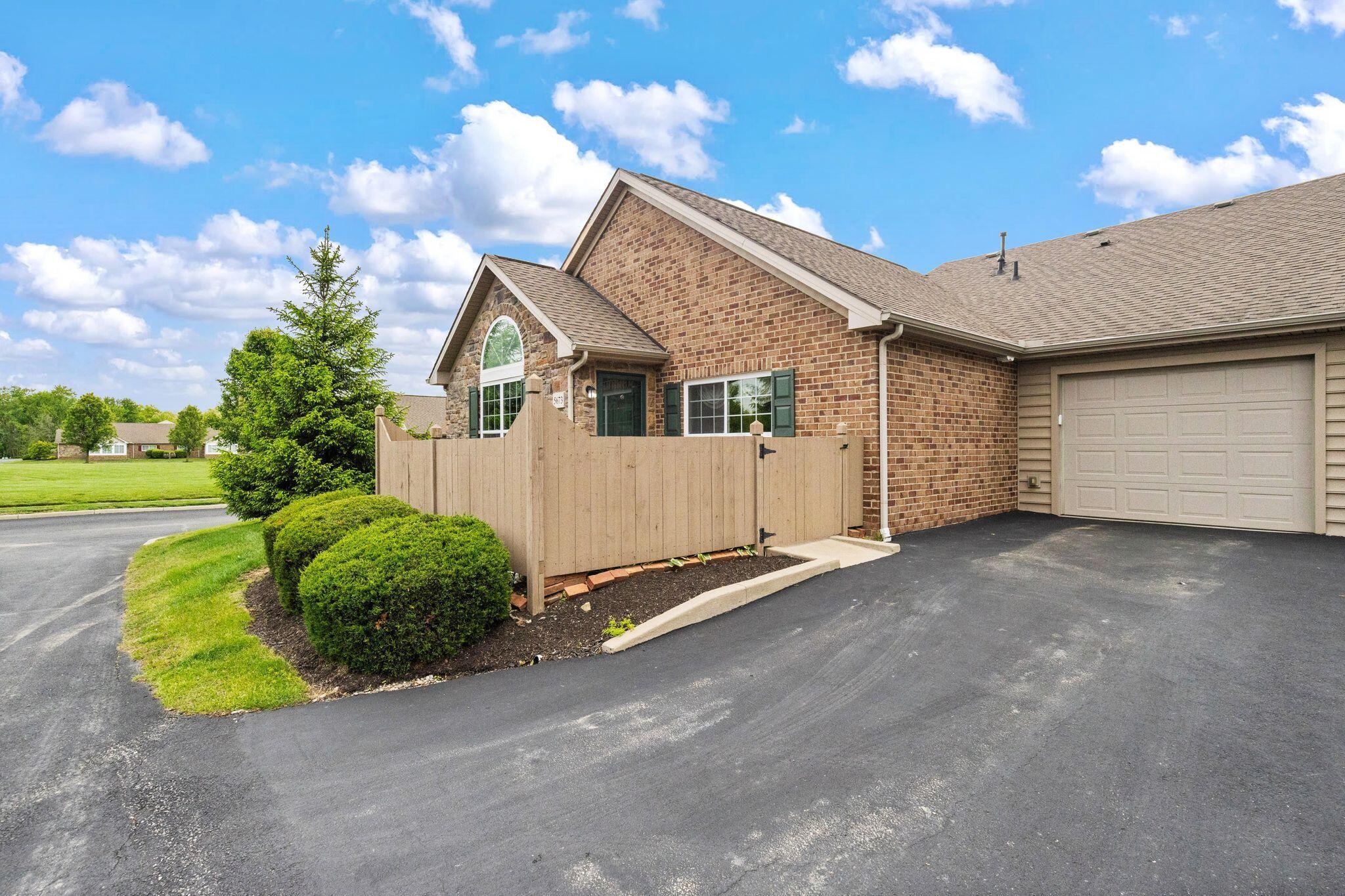 5673 White Goose Road, 12