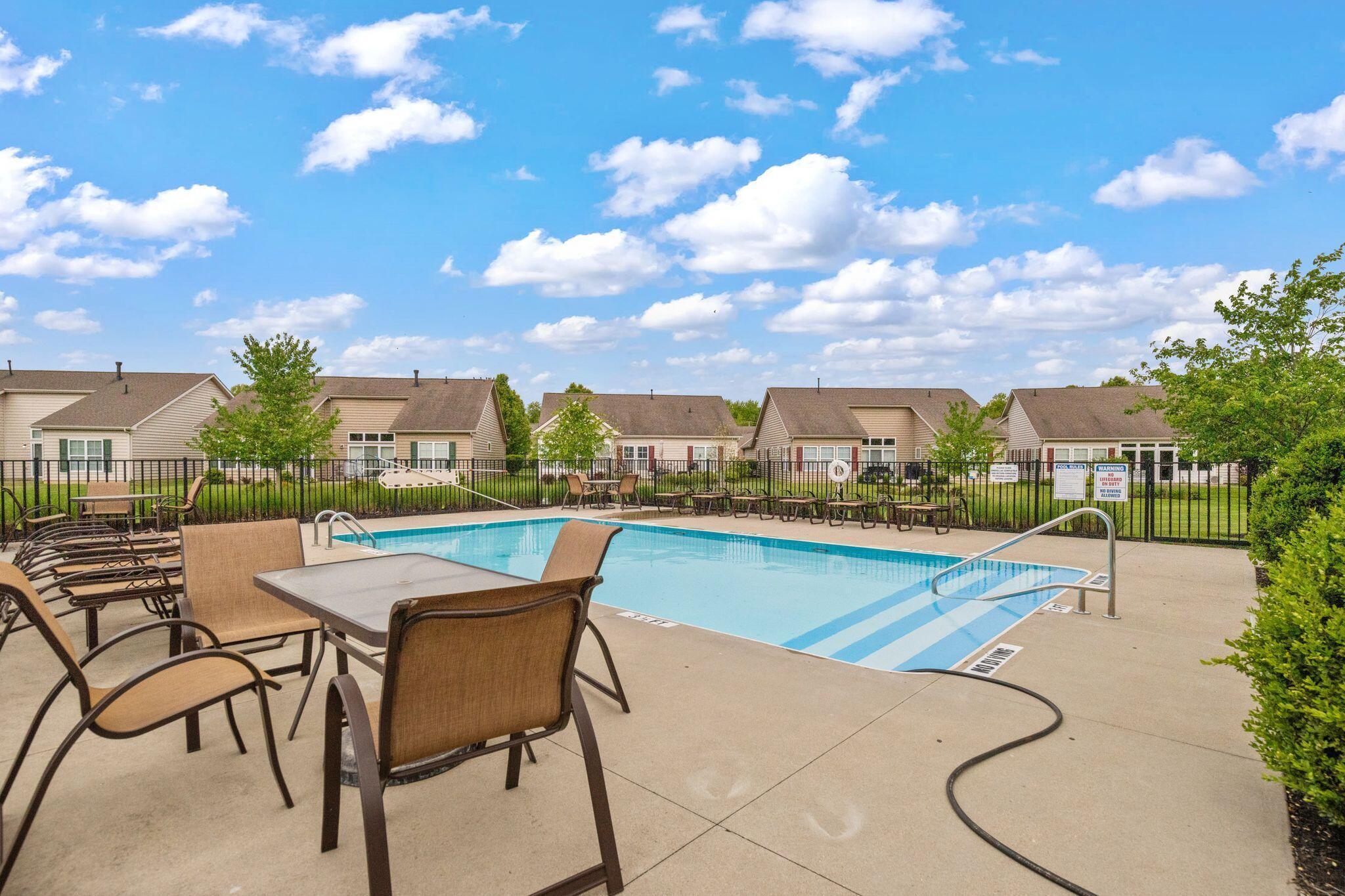 5673 White Goose Road, 12