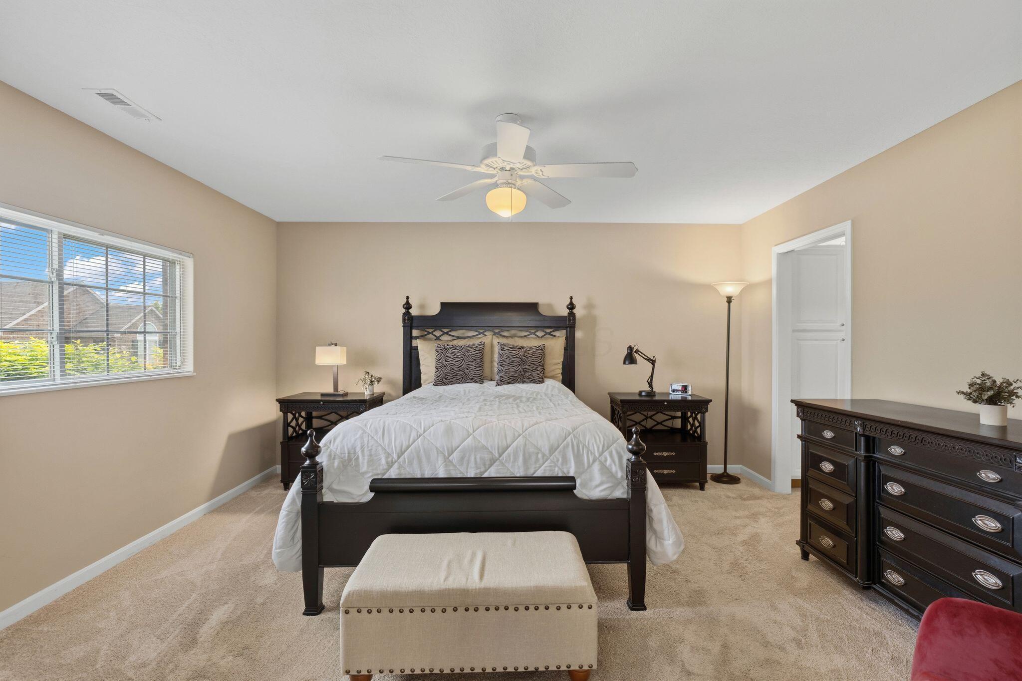 5673 White Goose Road, 12