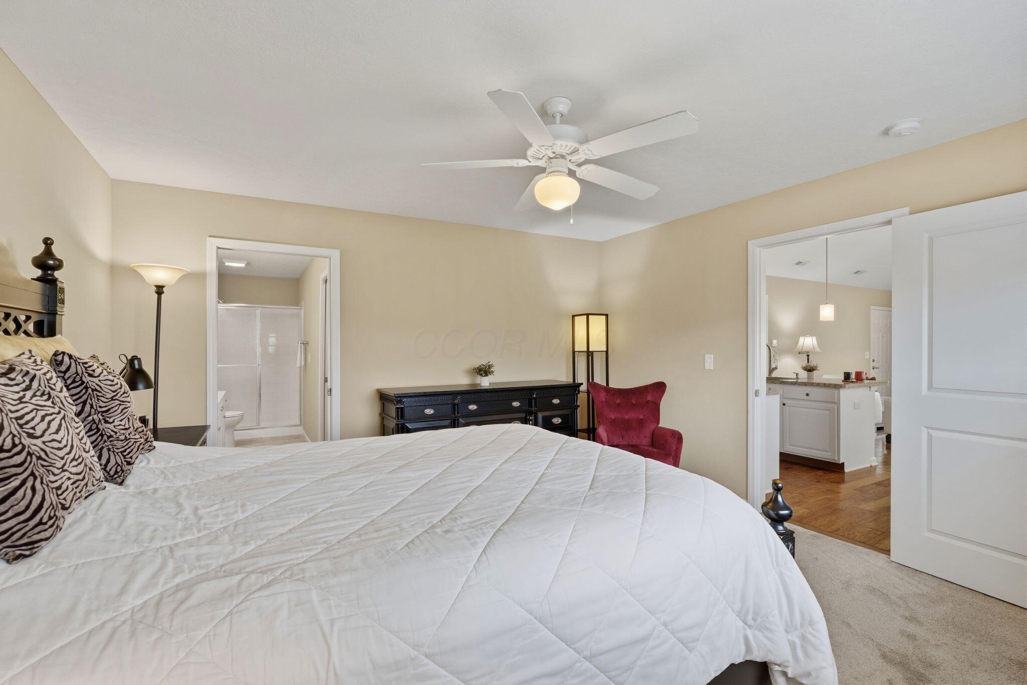 5673 White Goose Road, 12