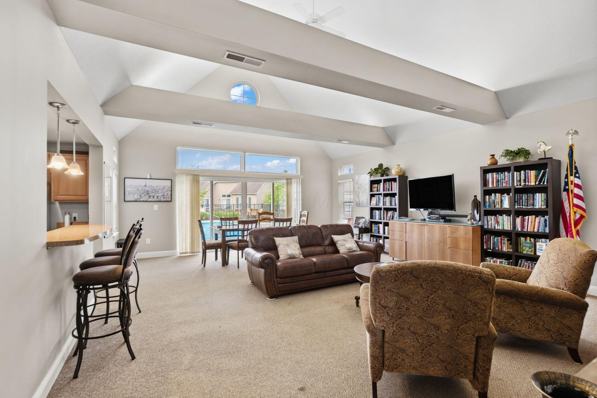 5673 White Goose Road, 12