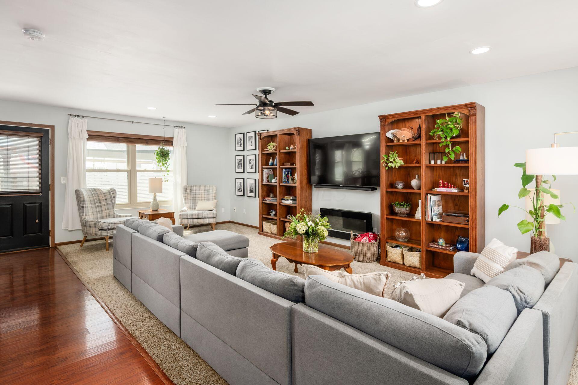 827 Bledsoe Drive
