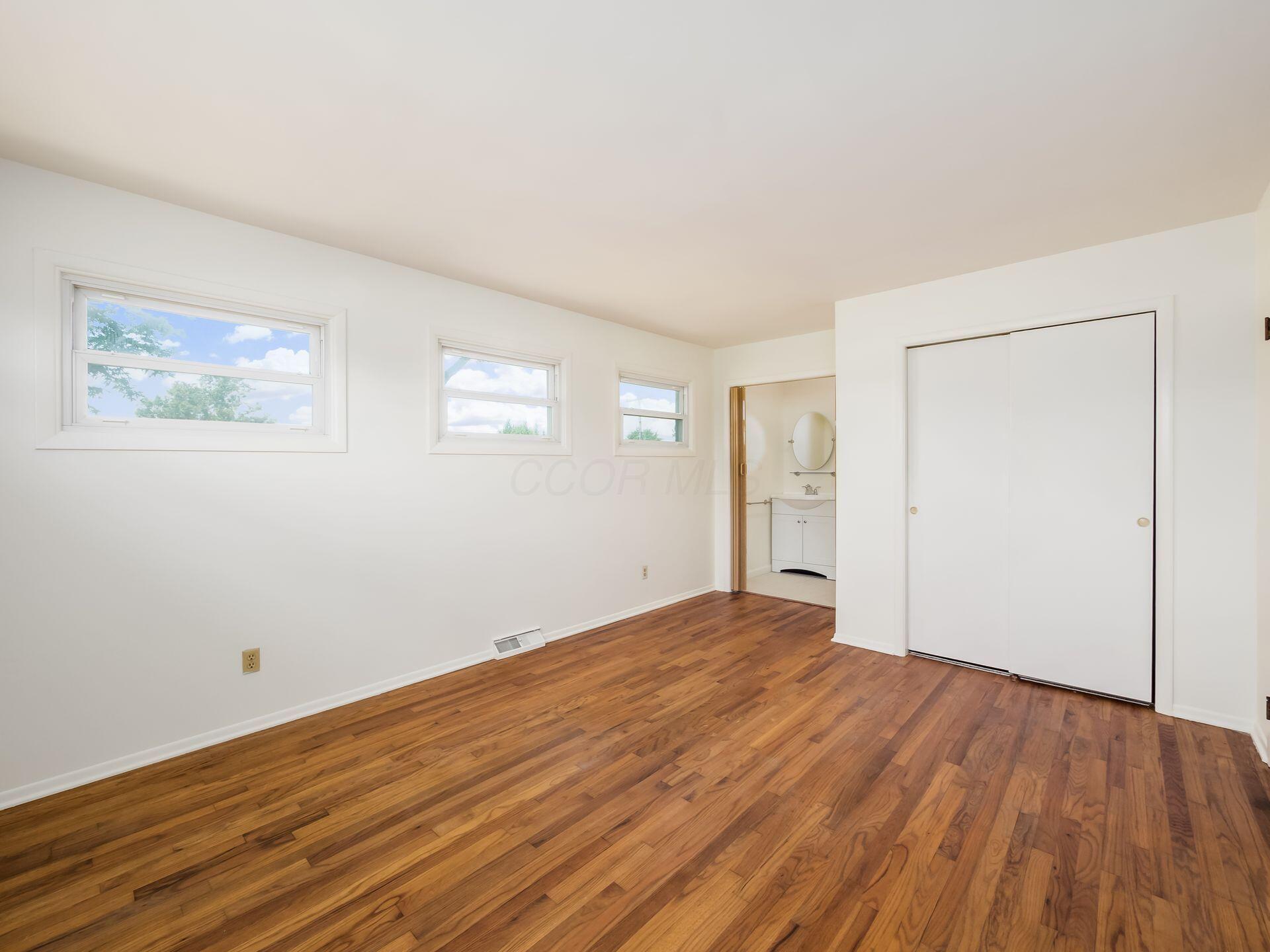 5675 Grove City Road