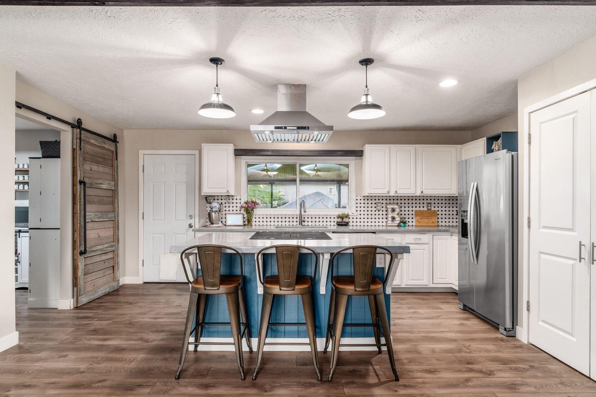 332 Baroness Way