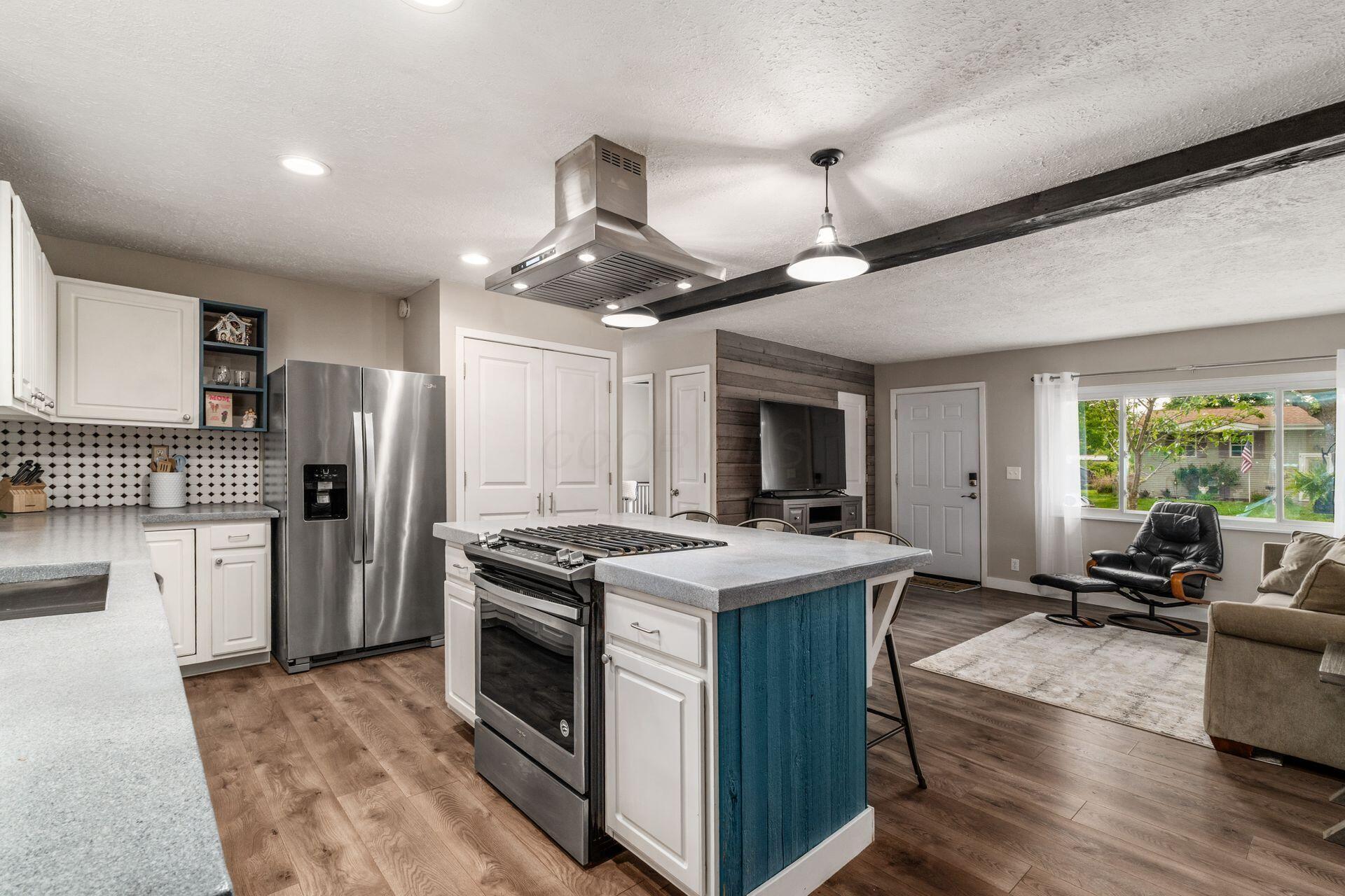 332 Baroness Way