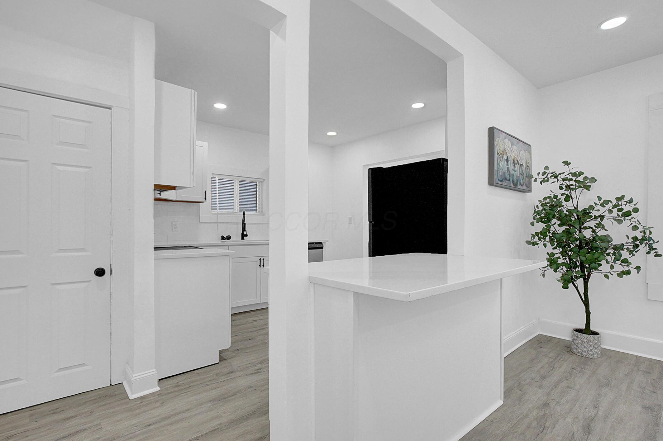 128 N Ogden Avenue