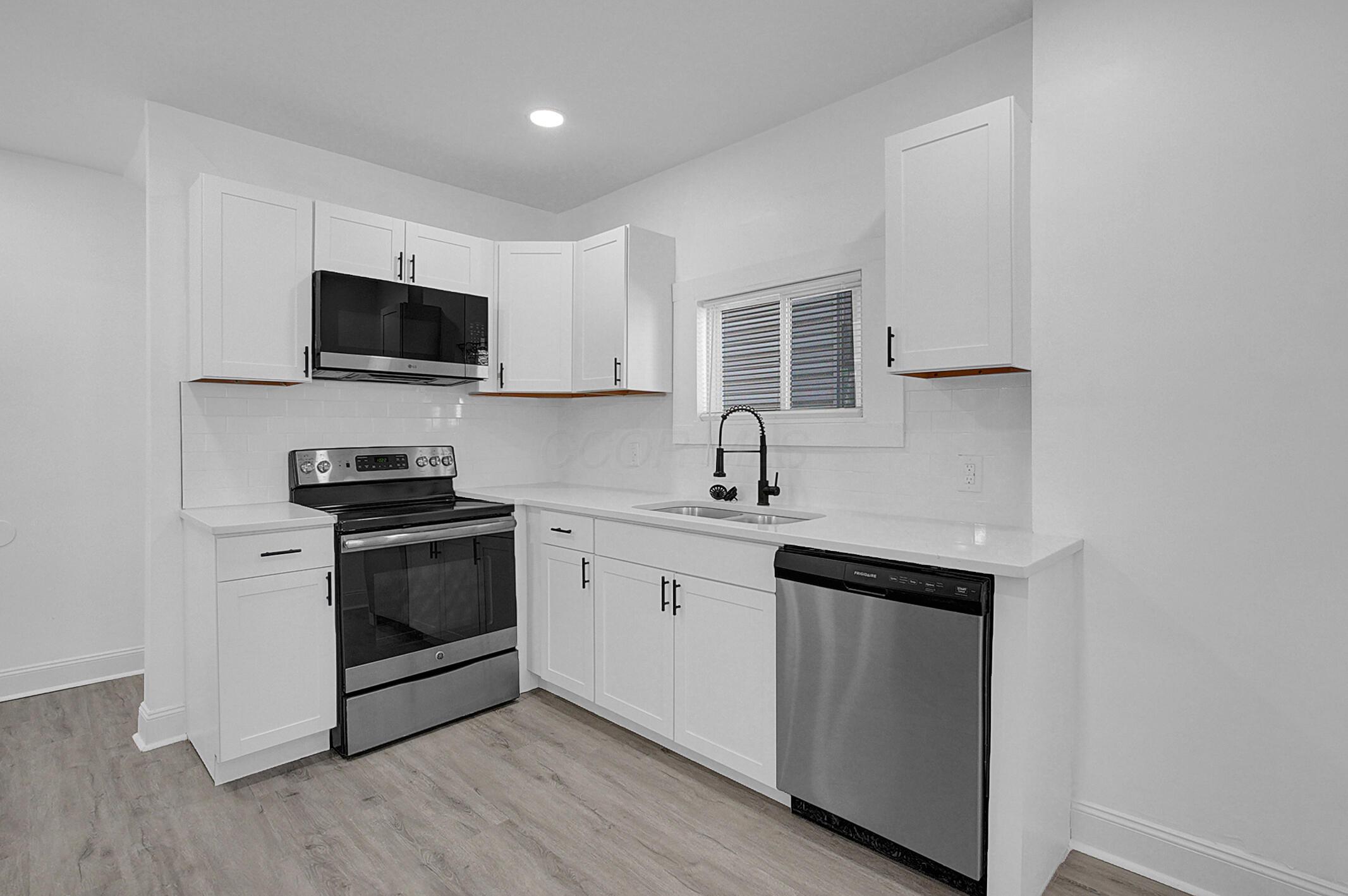 128 N Ogden Avenue