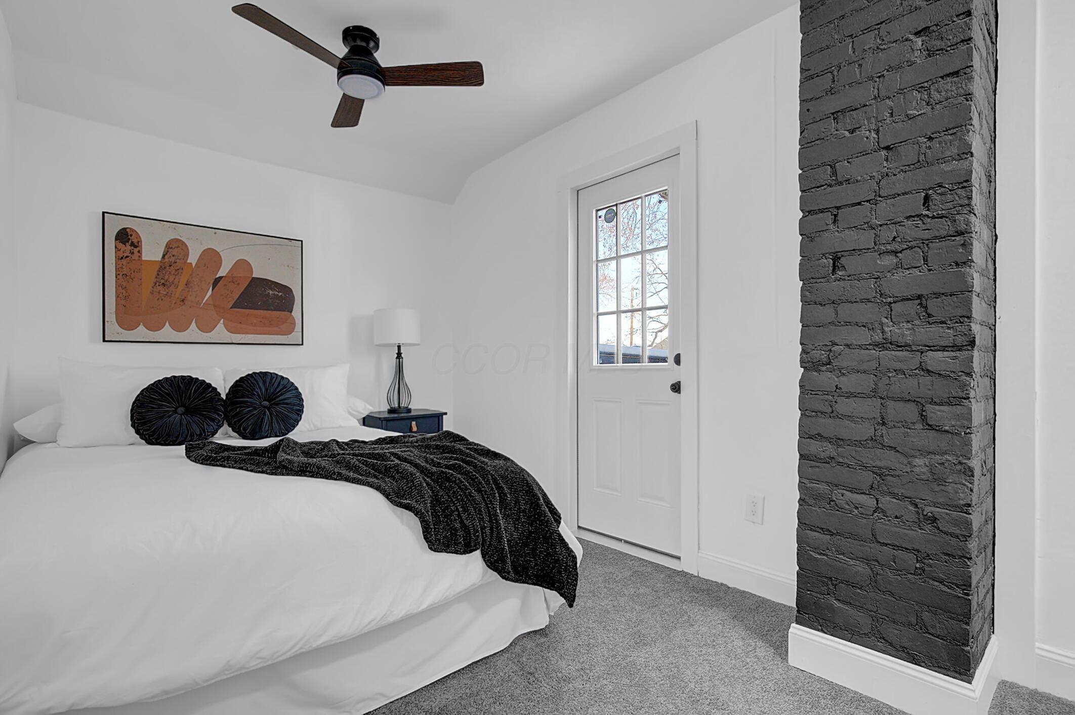 128 N Ogden Avenue