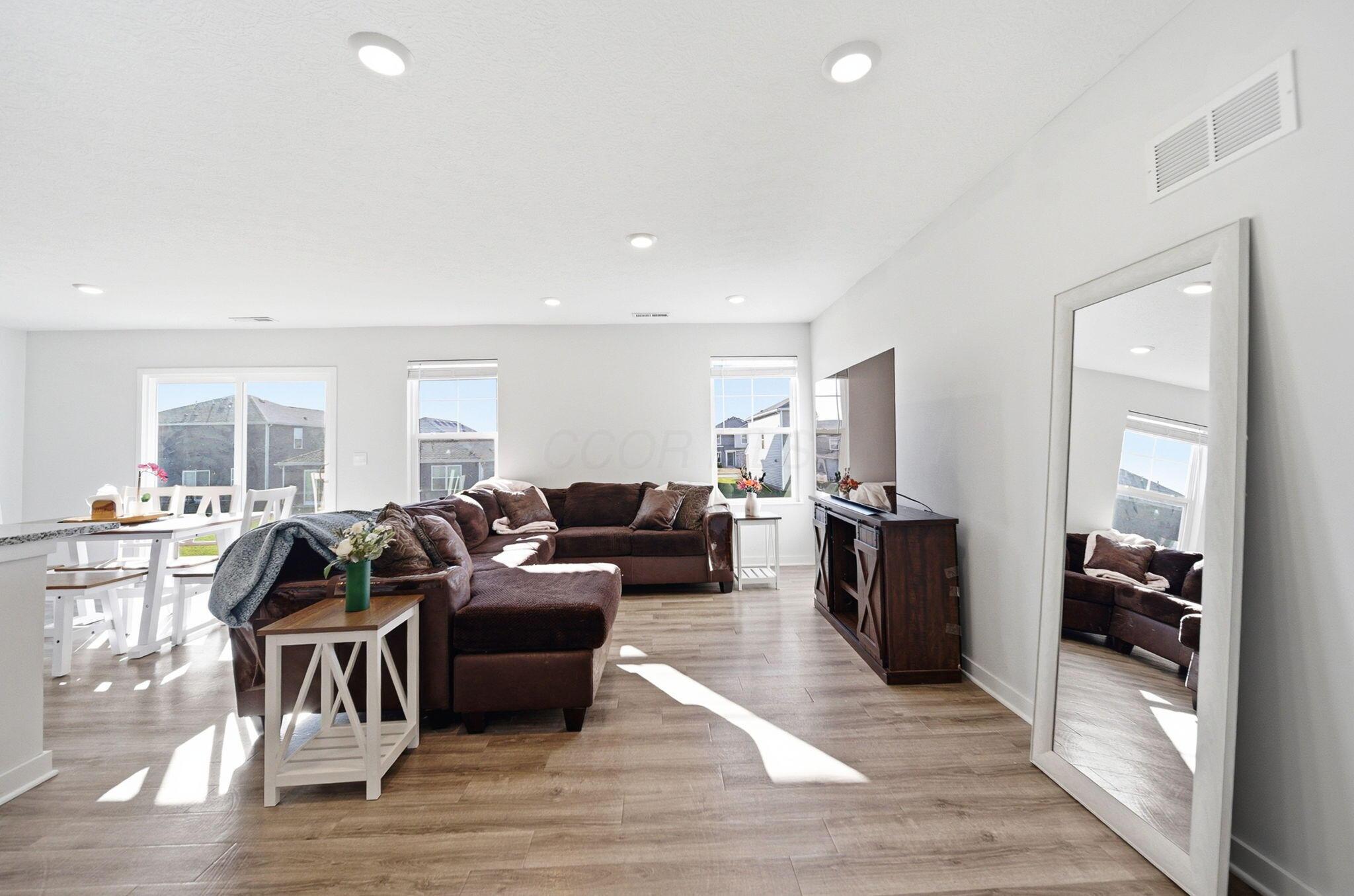 3057 Lamptonridge Drive