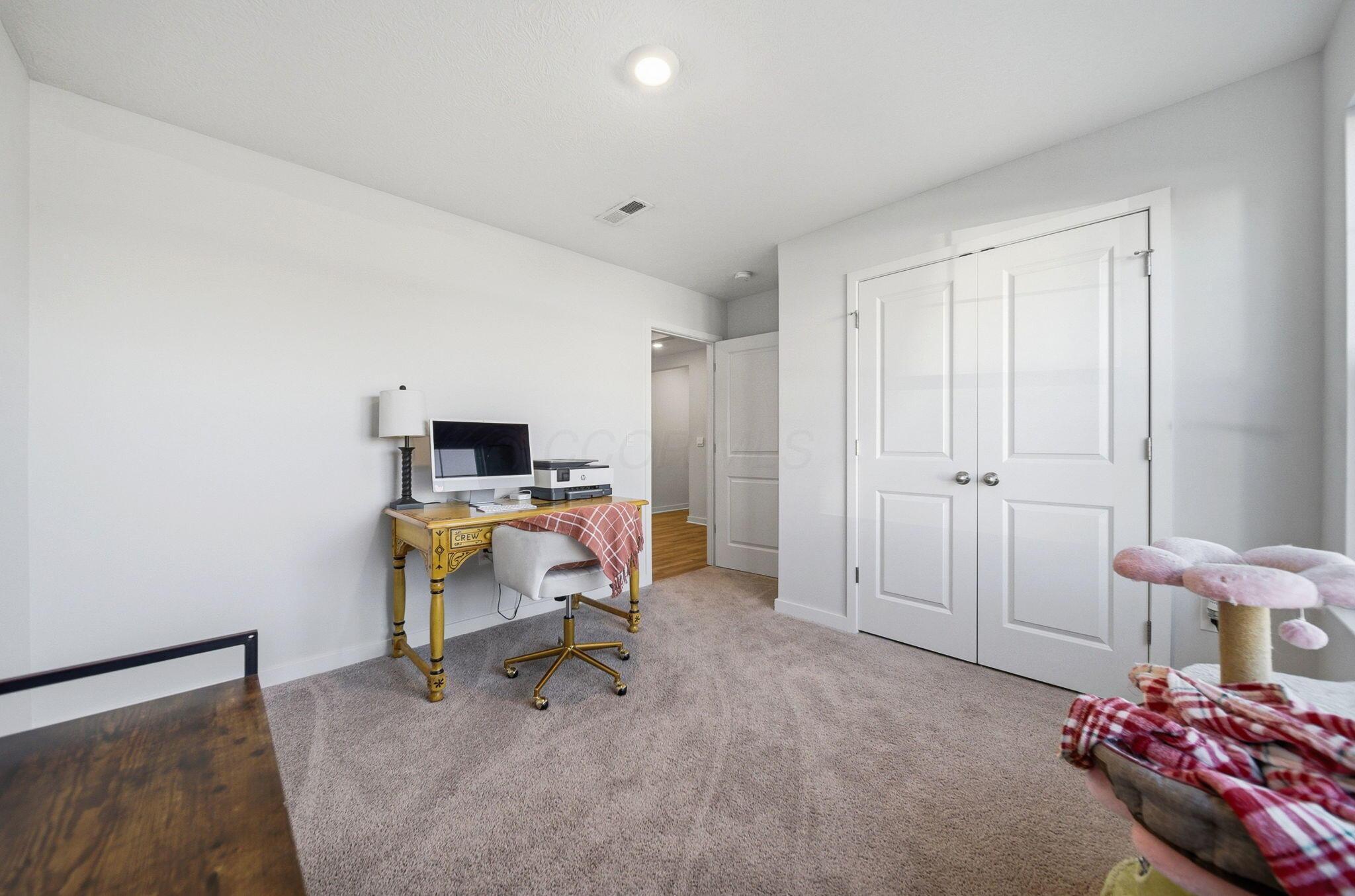 3057 Lamptonridge Drive
