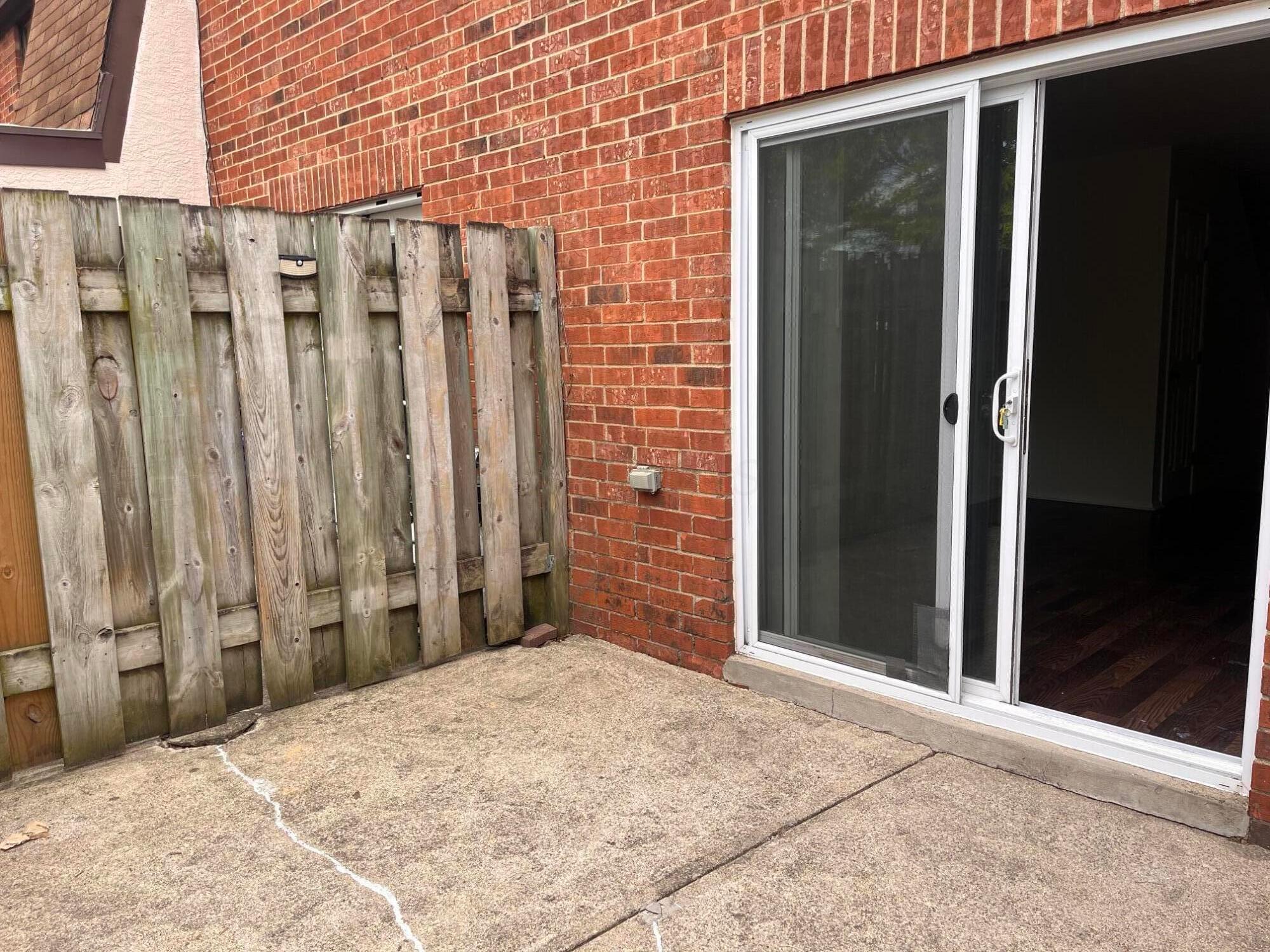 13 King Arthur Boulevard, 13